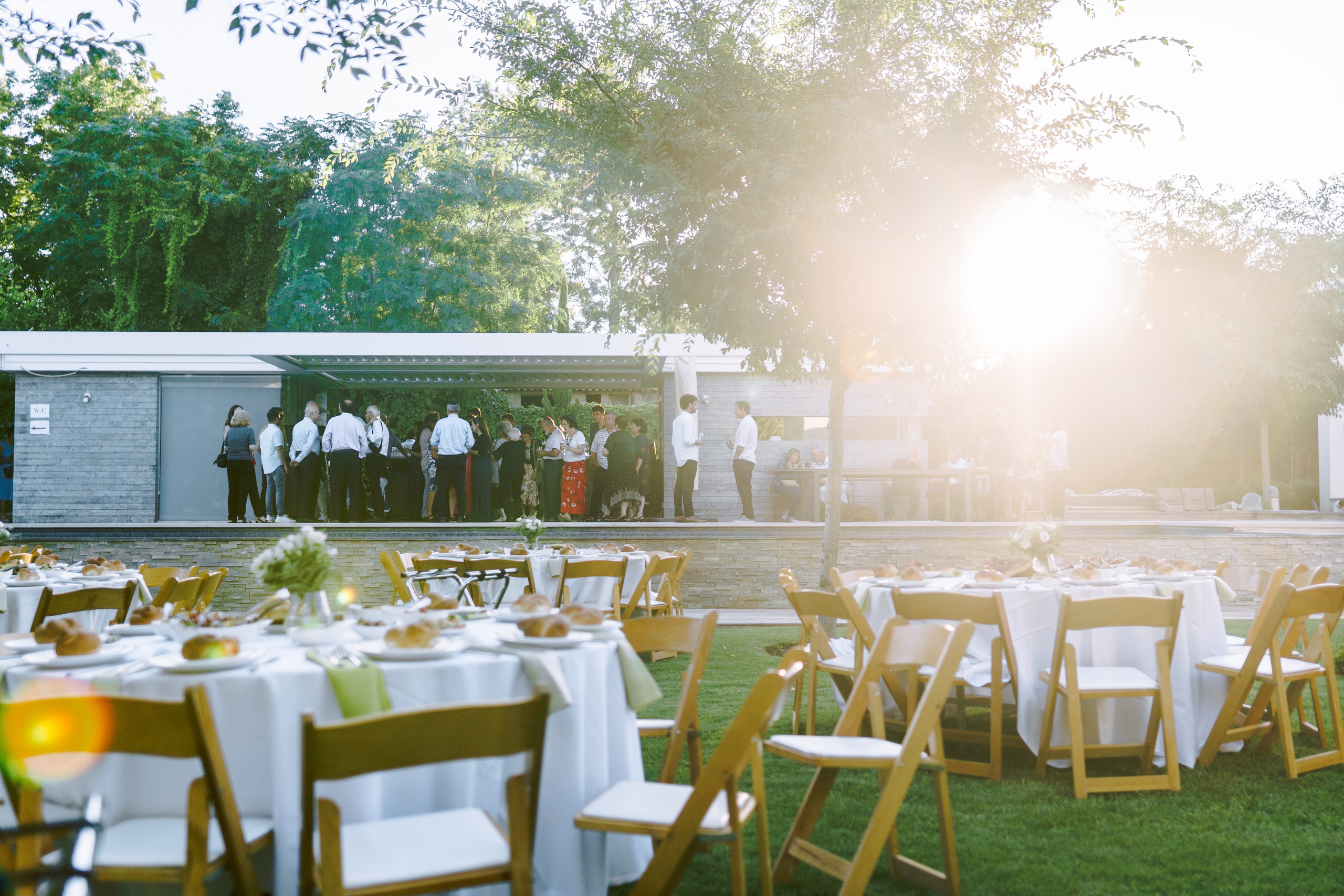 Touching wedding walk. Porto Travel Photographer | Couples & Vacation Photos in Portugal — WePortugal