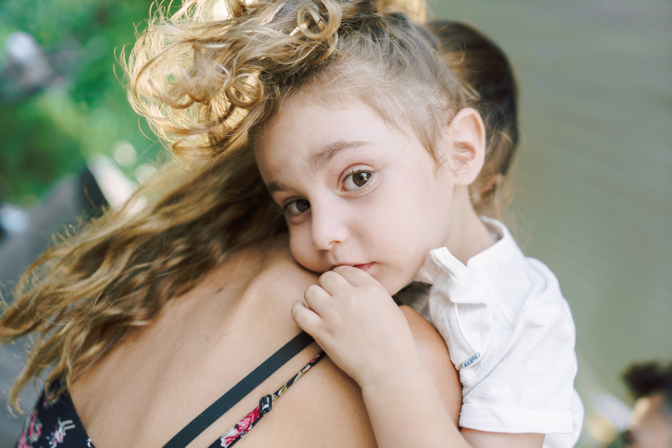 Touching wedding walk. Porto Travel Photographer | Couples & Vacation Photos in Portugal — WePortugal