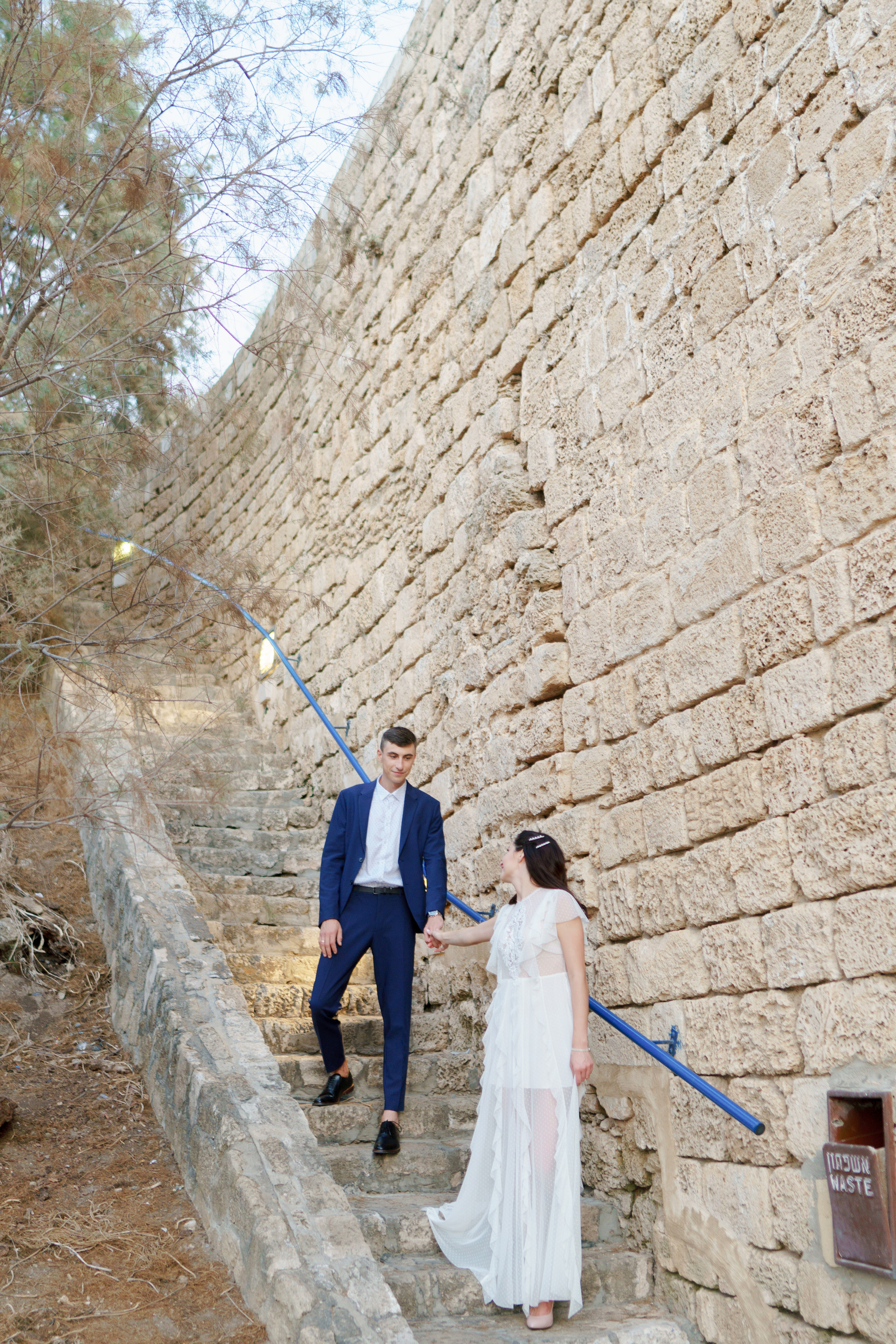 Свадебная прогулка в старом городе Яффо, Настя и Артем. Фотограф и видеограф в Португалии