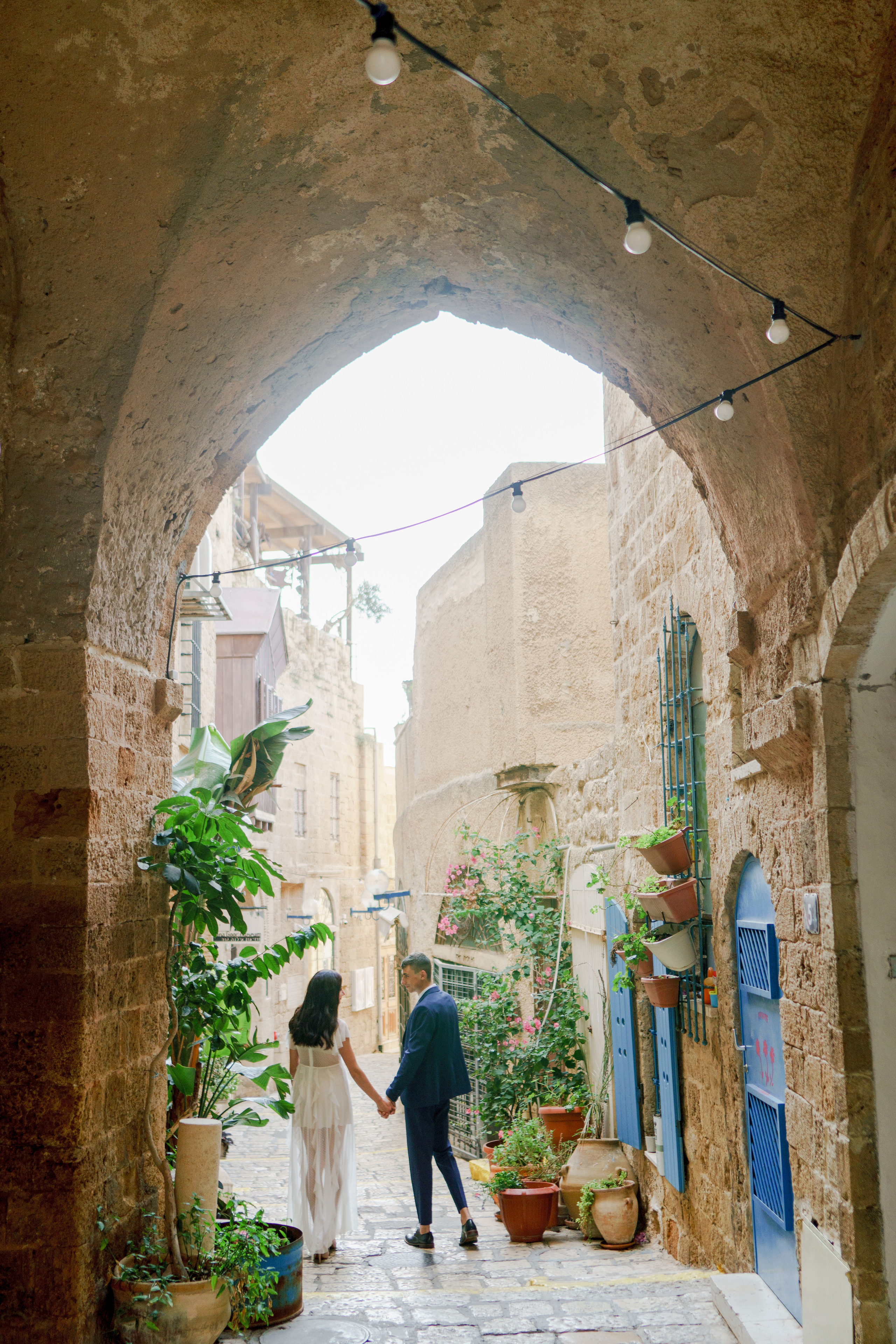 Свадебная прогулка в старом городе Яффо, Настя и Артем. Фотограф и видеограф в Португалии