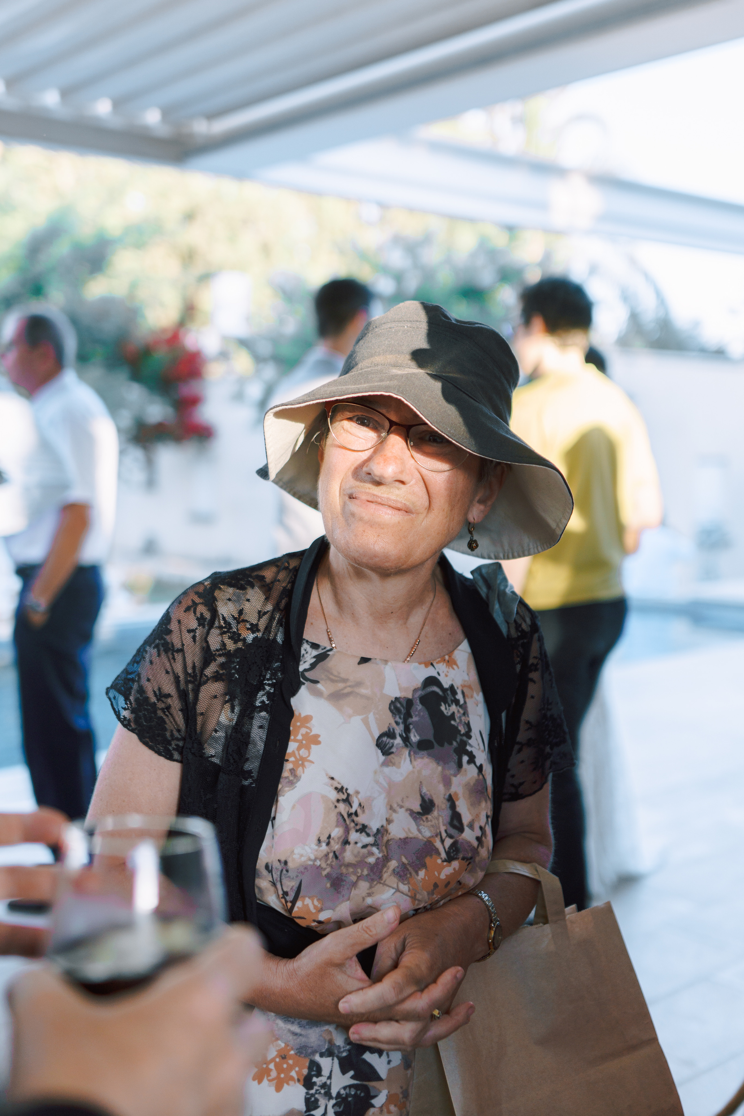 Touching wedding walk. Porto Travel Photographer | Couples & Vacation Photos in Portugal — WePortugal