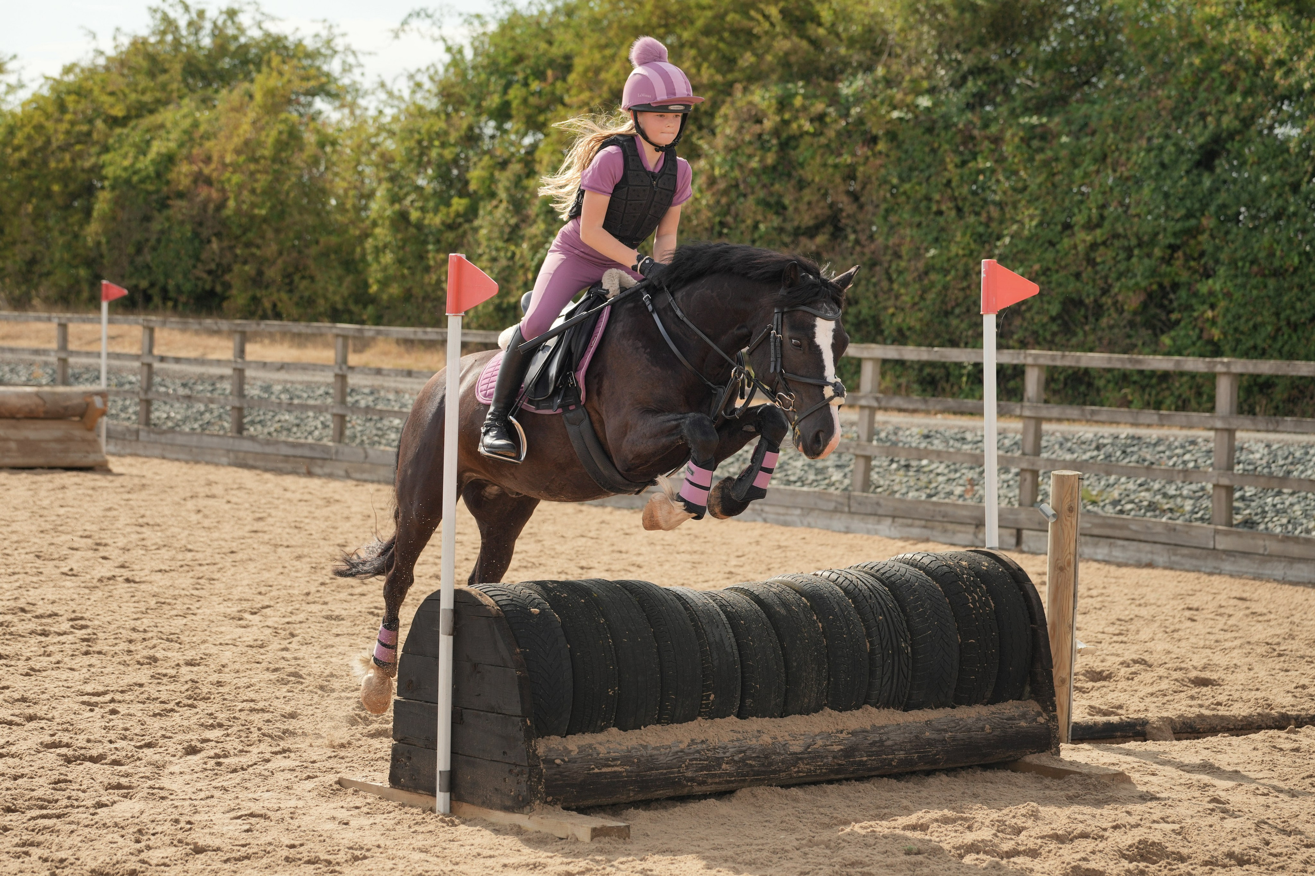 Show Jumping Photography in Leicestershire | Equine Action Shots by El. Leicestershire Equine Photography by El | Authentic Equine Portraits & Events