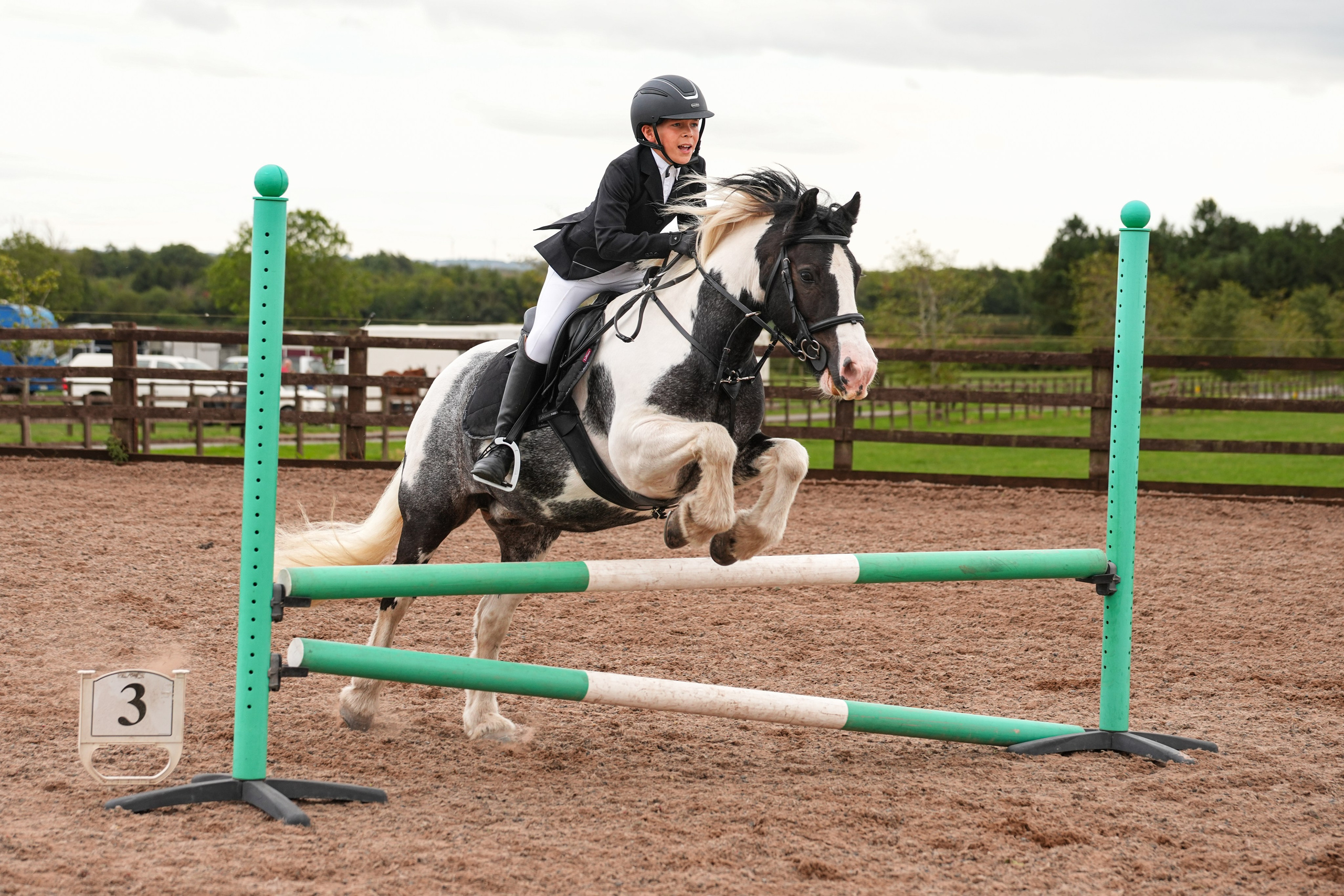 Show Jumping Photography in Leicestershire | Equine Action Shots by El. Leicestershire Equine Photography by El | Authentic Equine Portraits & Events