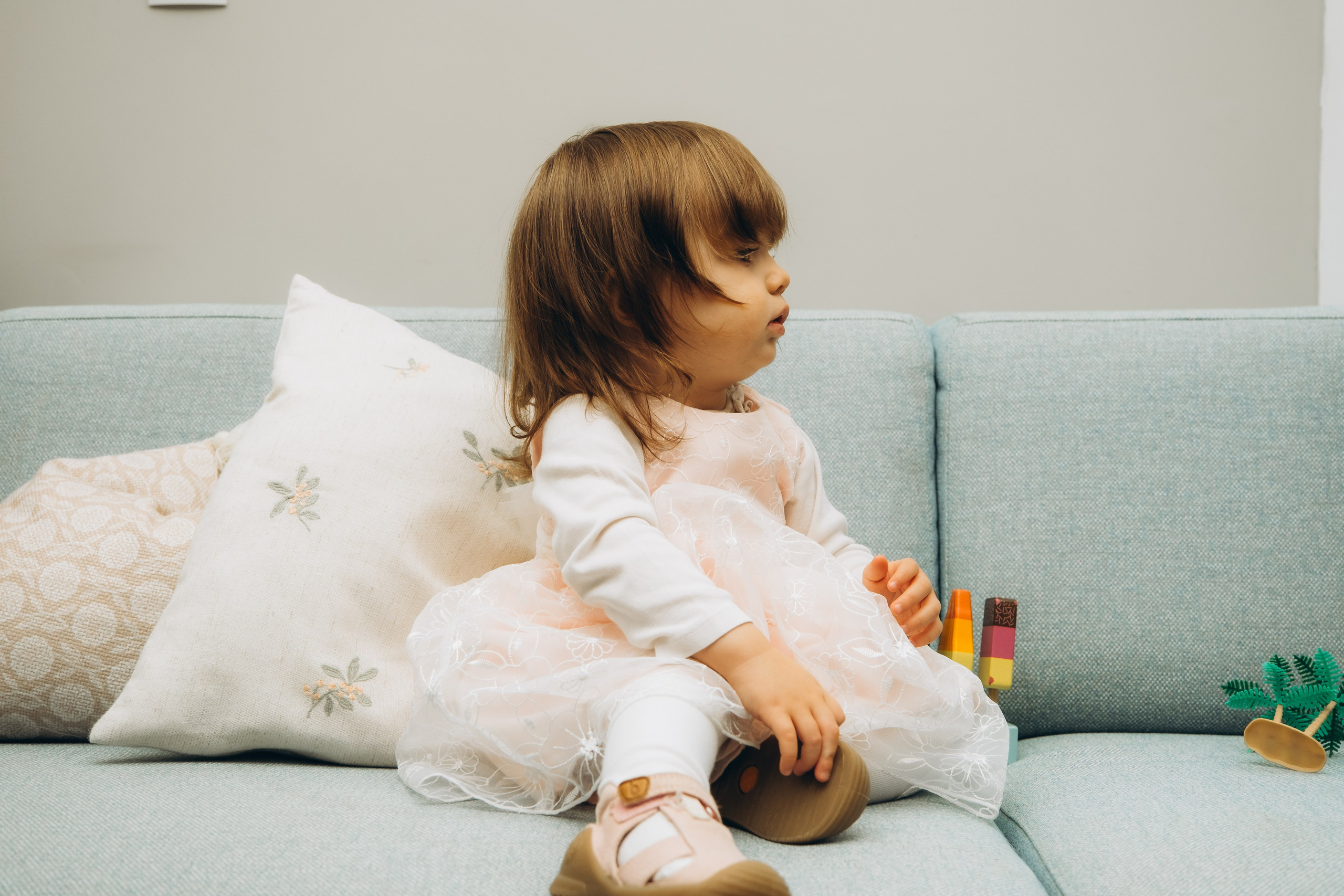 Christening home party. Photographer in Paris Marina Chaput