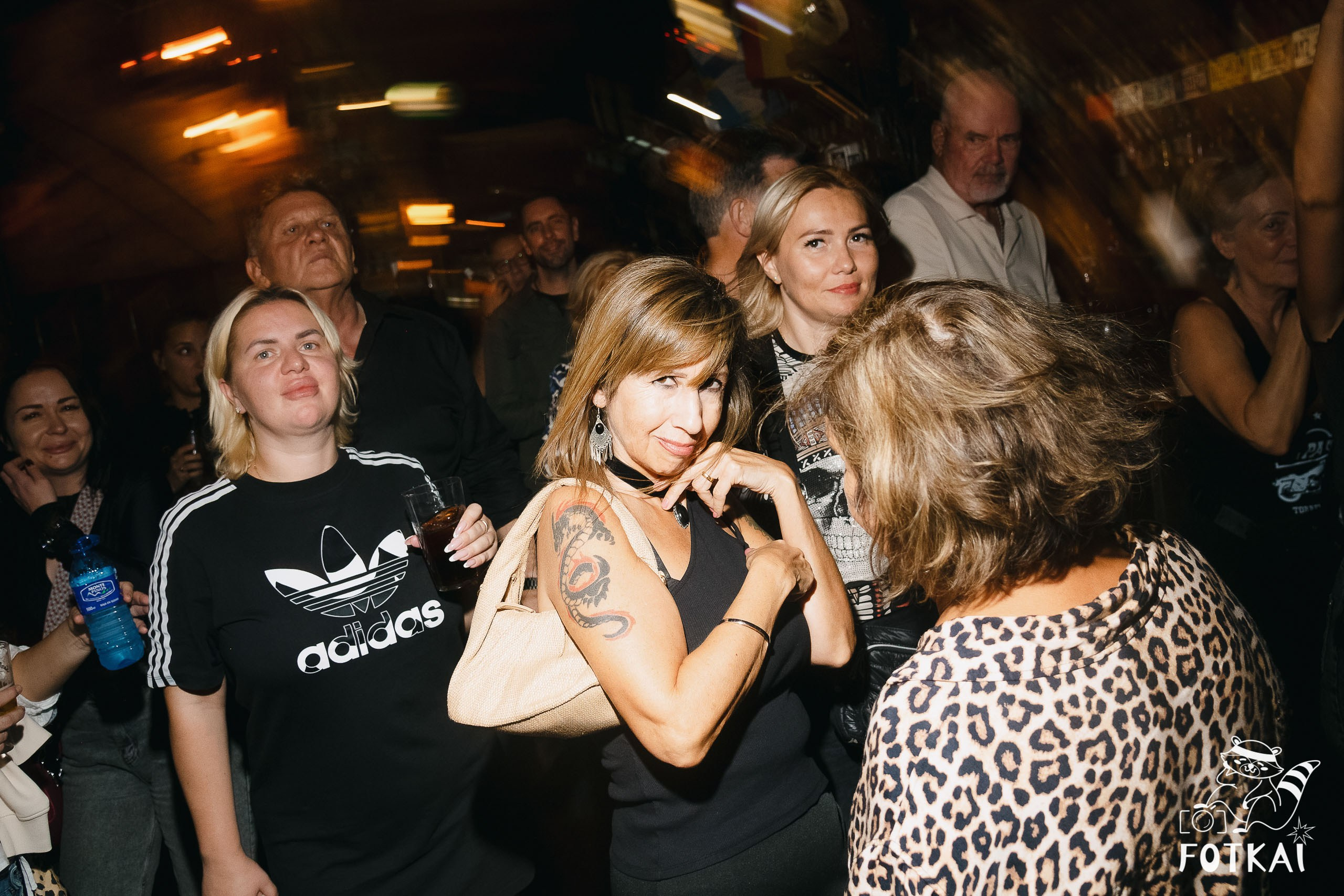 Фоторепортаж JAM Night в El Paso Bar, Torrevieja — живая музыка и атмосфера Коста-Бланки | FOTKAI