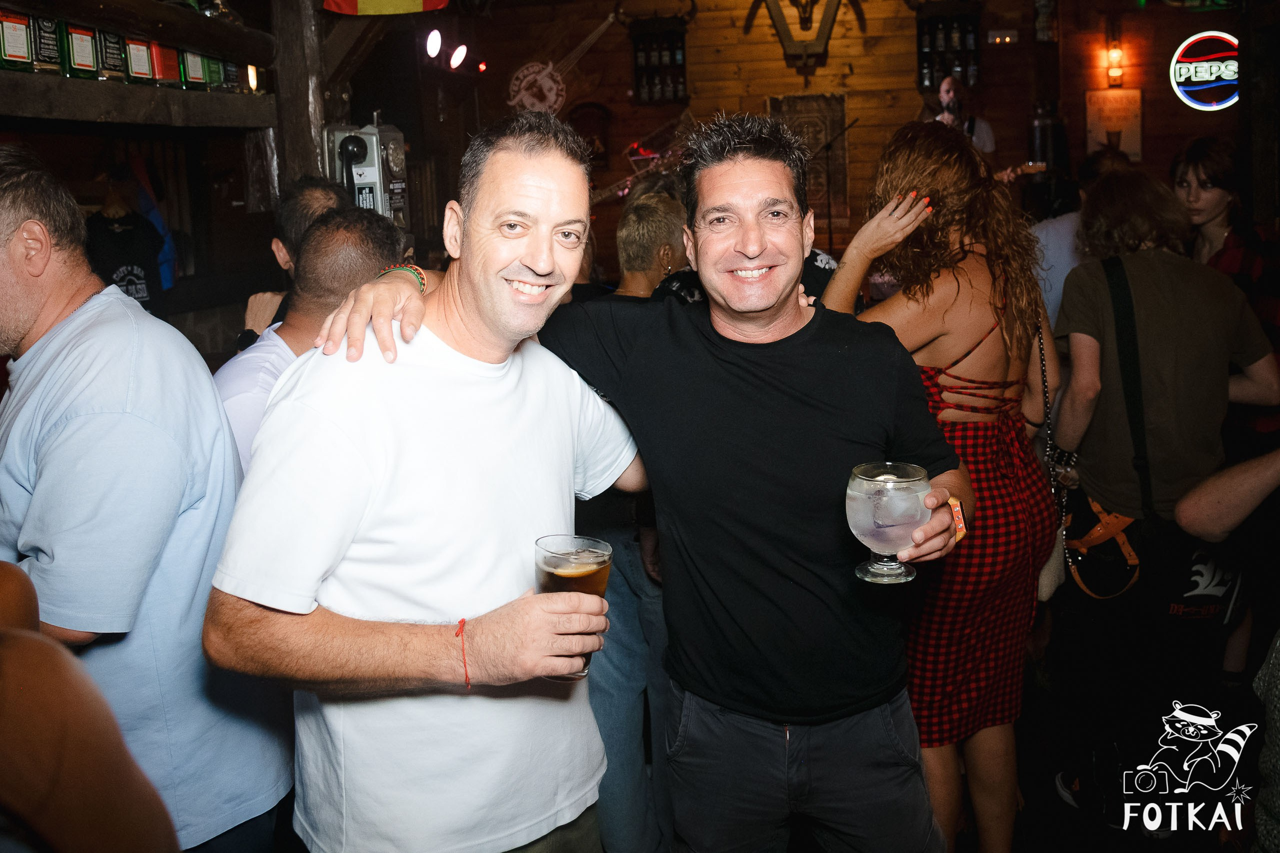 MOST WNTD en El Paso Rock Bar Torrevieja: Reportaje fotográfico 26.09.25 | FOTKAI