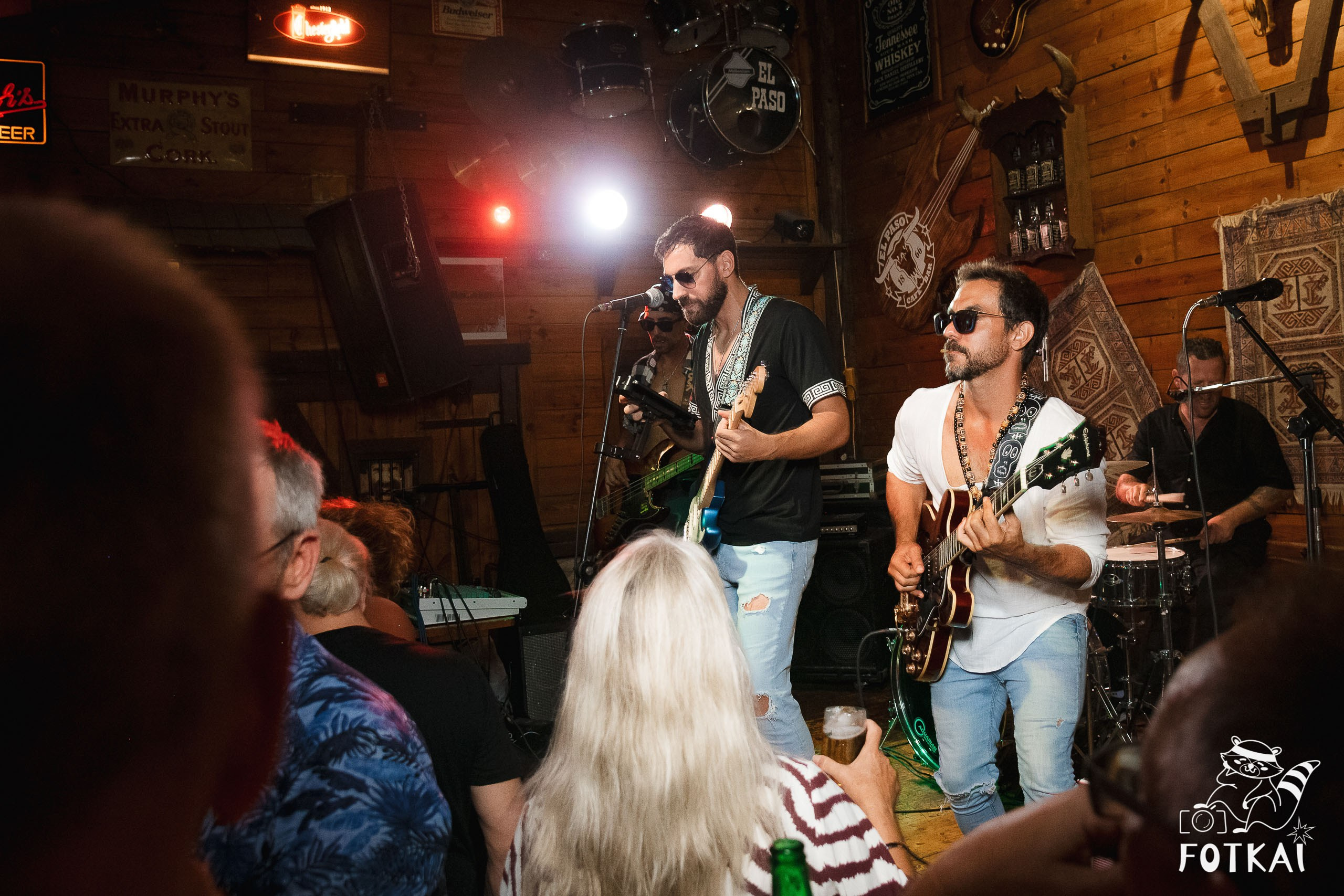 Stones of the Coast en El Paso Rock Bar Torrevieja: Reportaje fotográfico 20.09.25 | FOTKAI