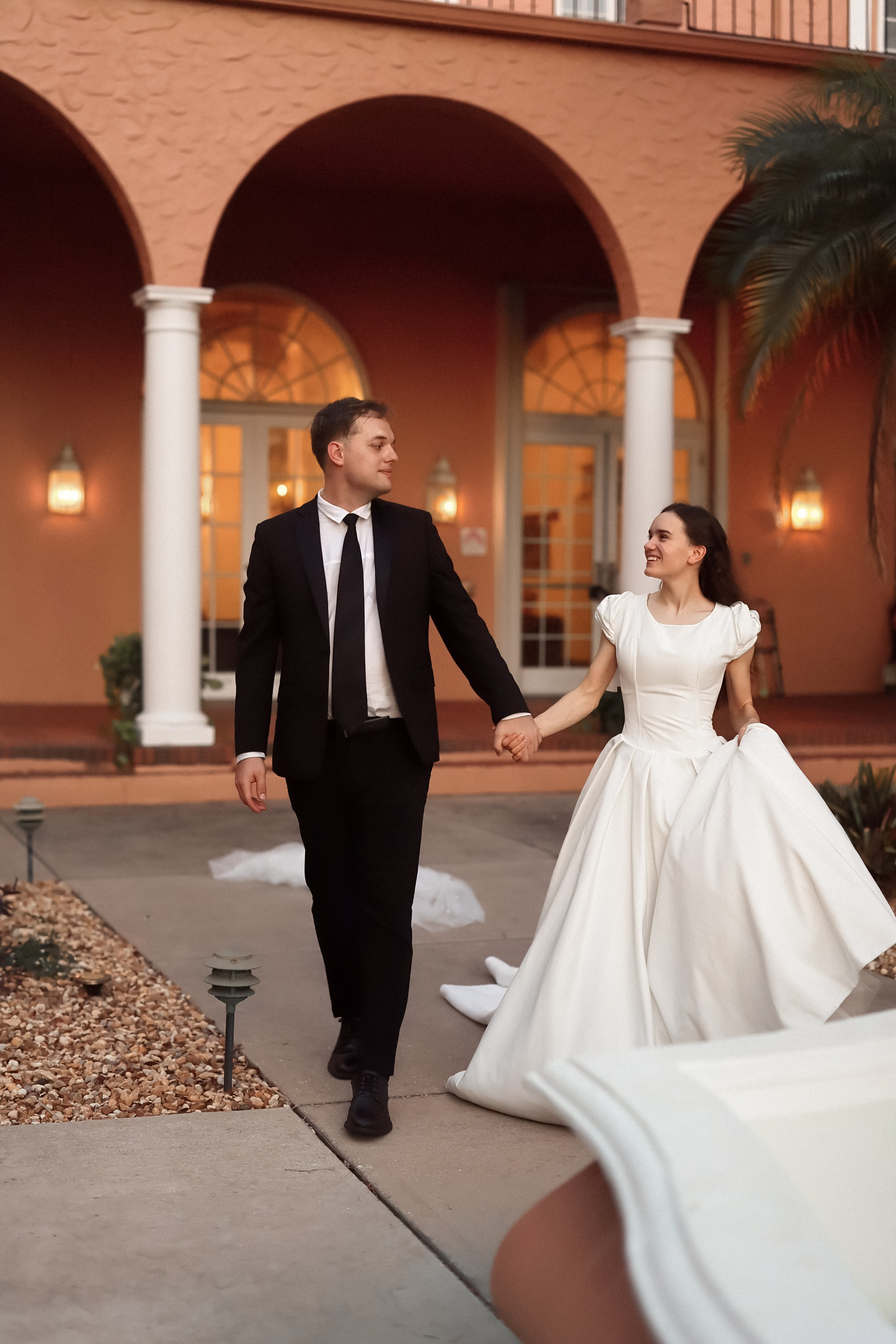 Venice, Florida Elopement. Wedding and family photographer Olga Belianskaia
