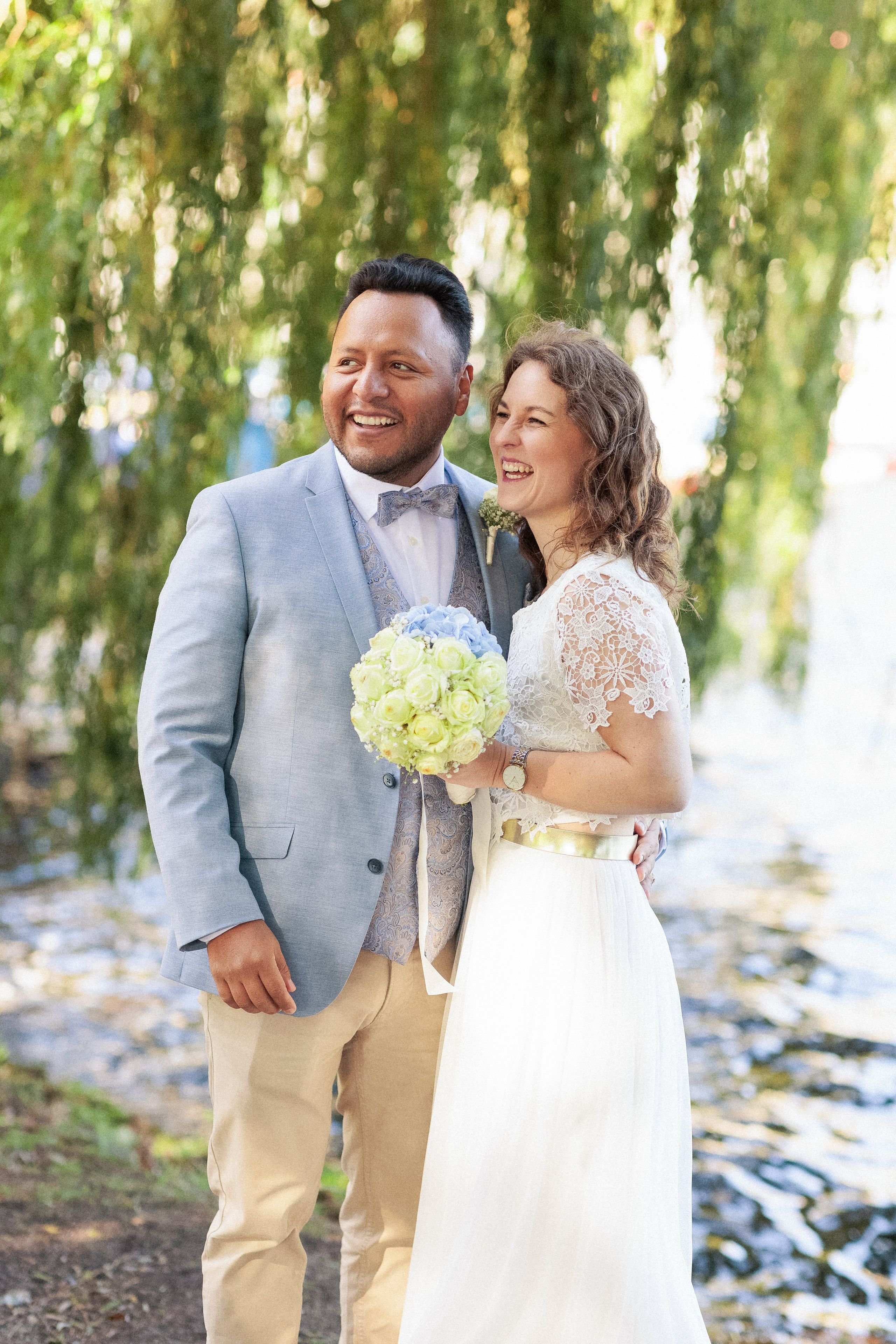 Traumhochzeit im Bobby Reich | Moderne Liebe am Hamburger Alsterufer. Hochzeitsfotograf und Hochzeitsvideograf aus Hamburg | Roka21Film