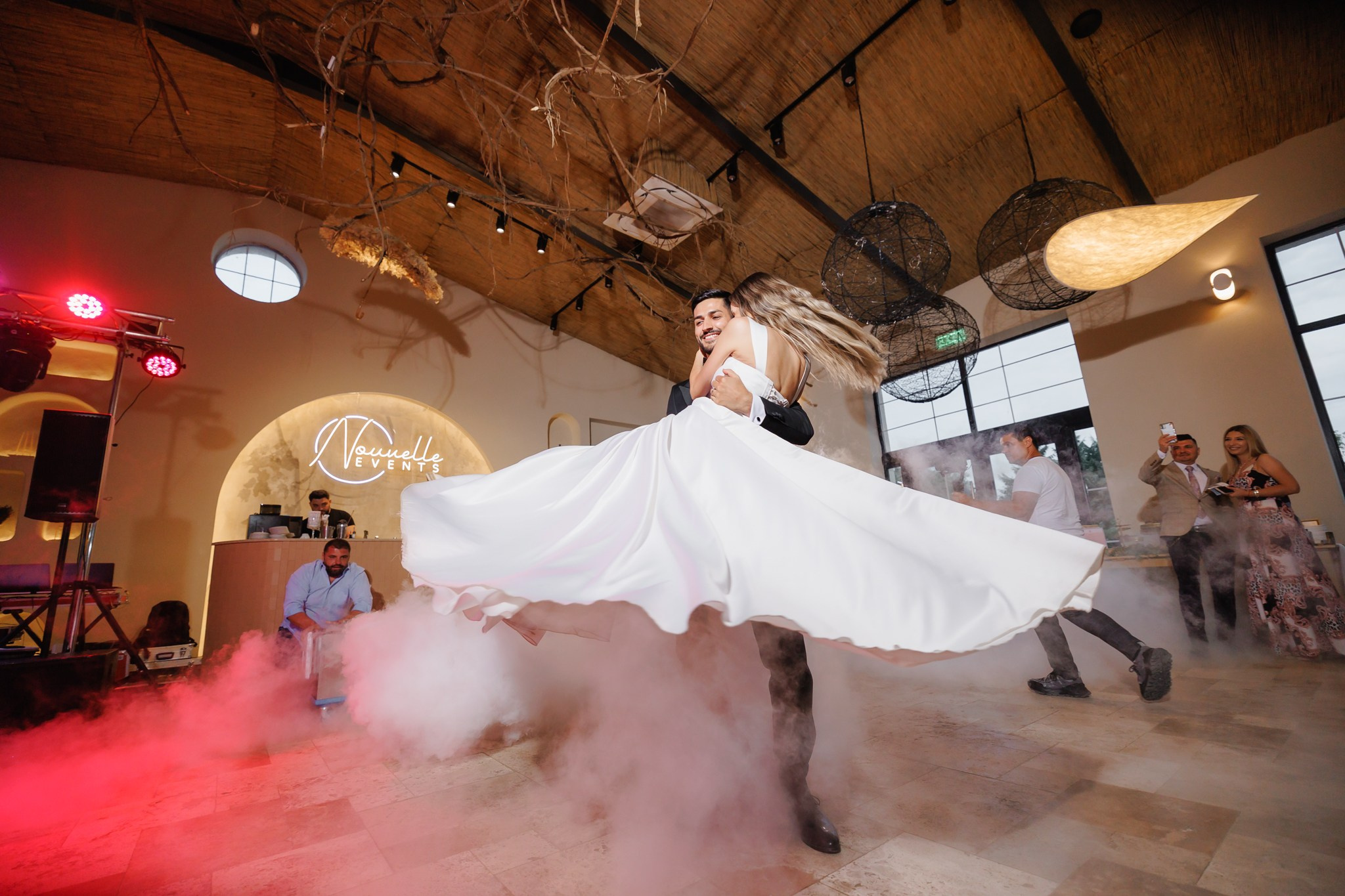 Mihaela si Nicolae - Nunta in locatie in aer liber la Nouvelle Events. Fotograf nunta Bucuresti - Manu Ivanciu | Fotograf botez