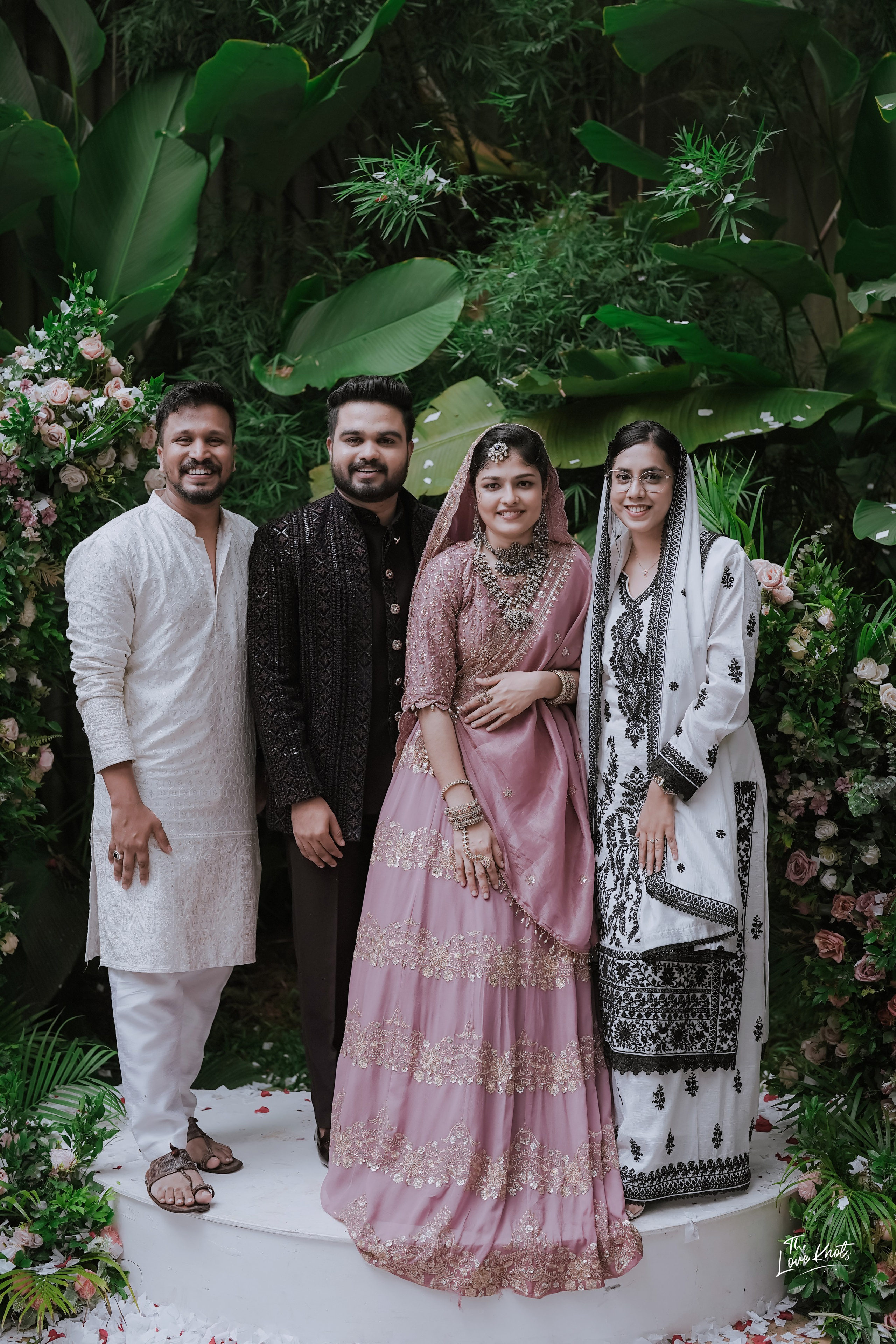 SHIBIL / RISLA. Theloveknots