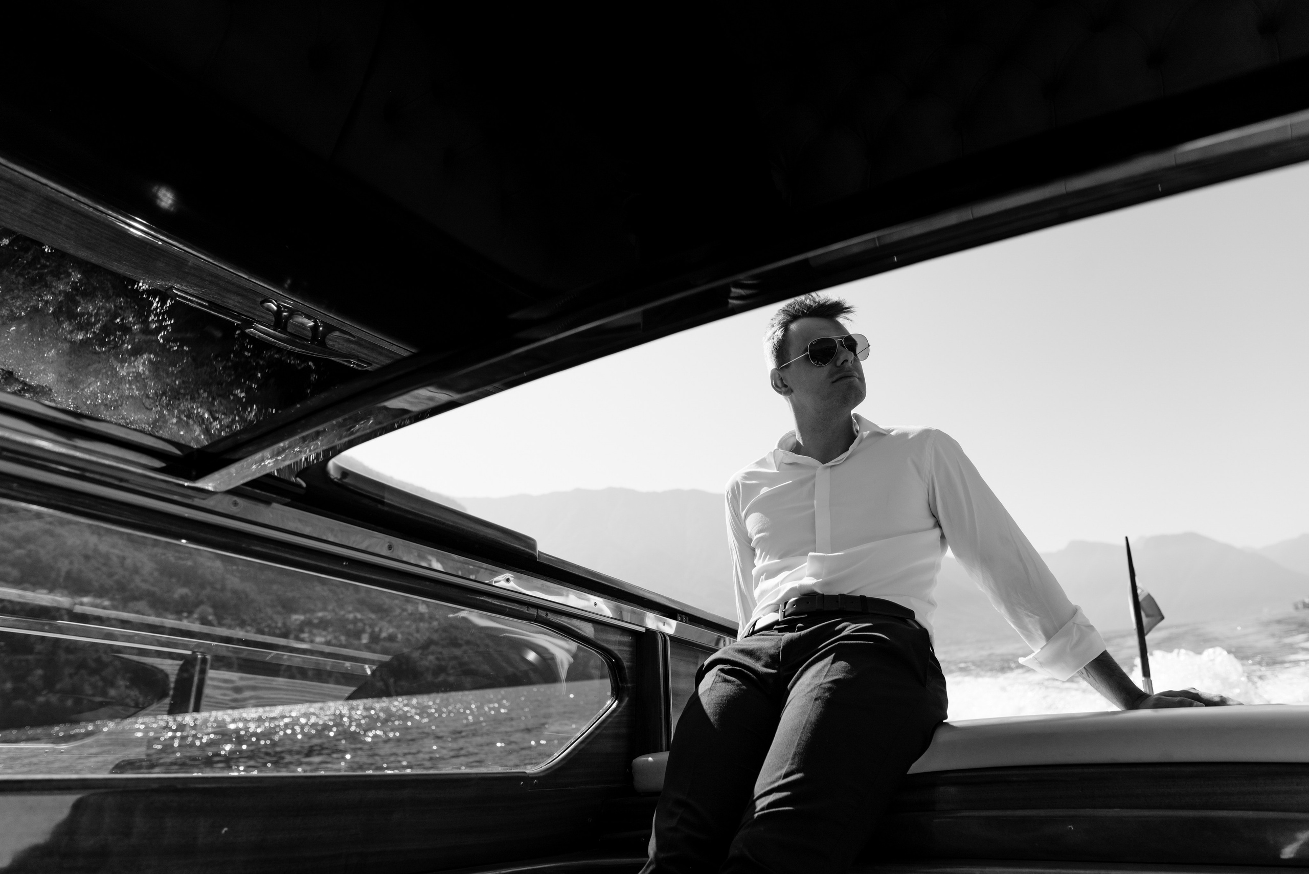 Love on Lake Como. Destination Wedding photographer Italy, France, Germany, Spain, Poland Oleg Zaicev