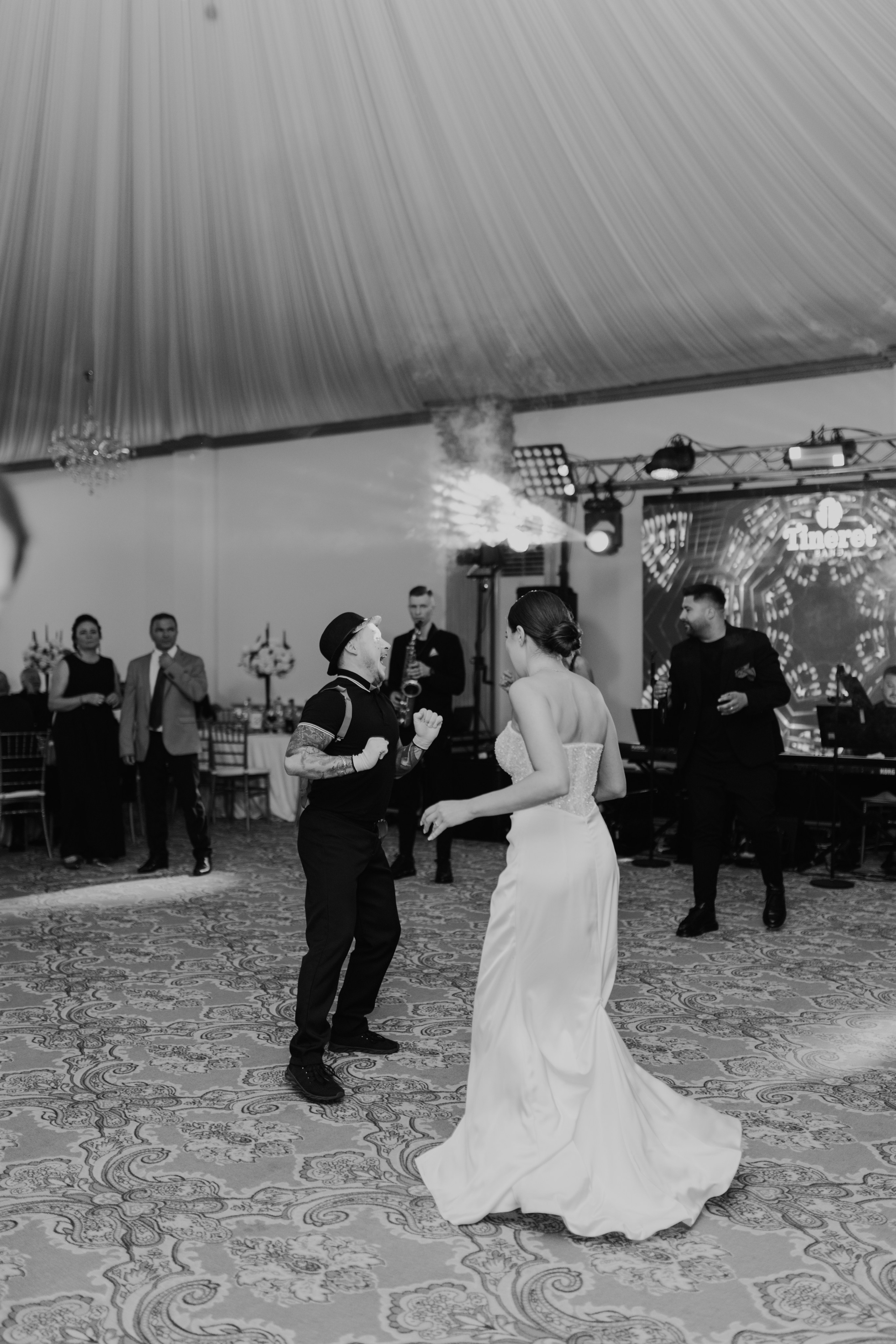 Iustin & Fabiana. Main