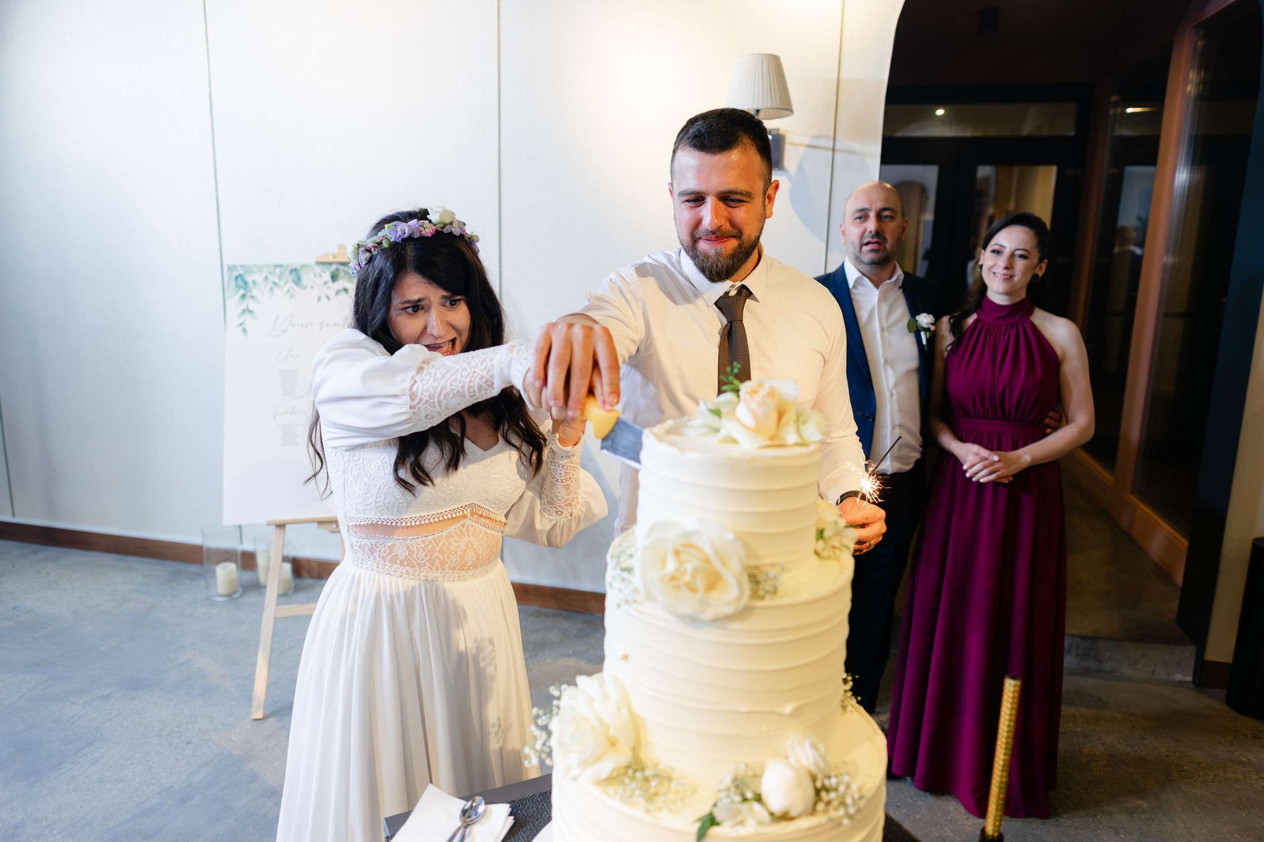 Flori & Cosmin. Main