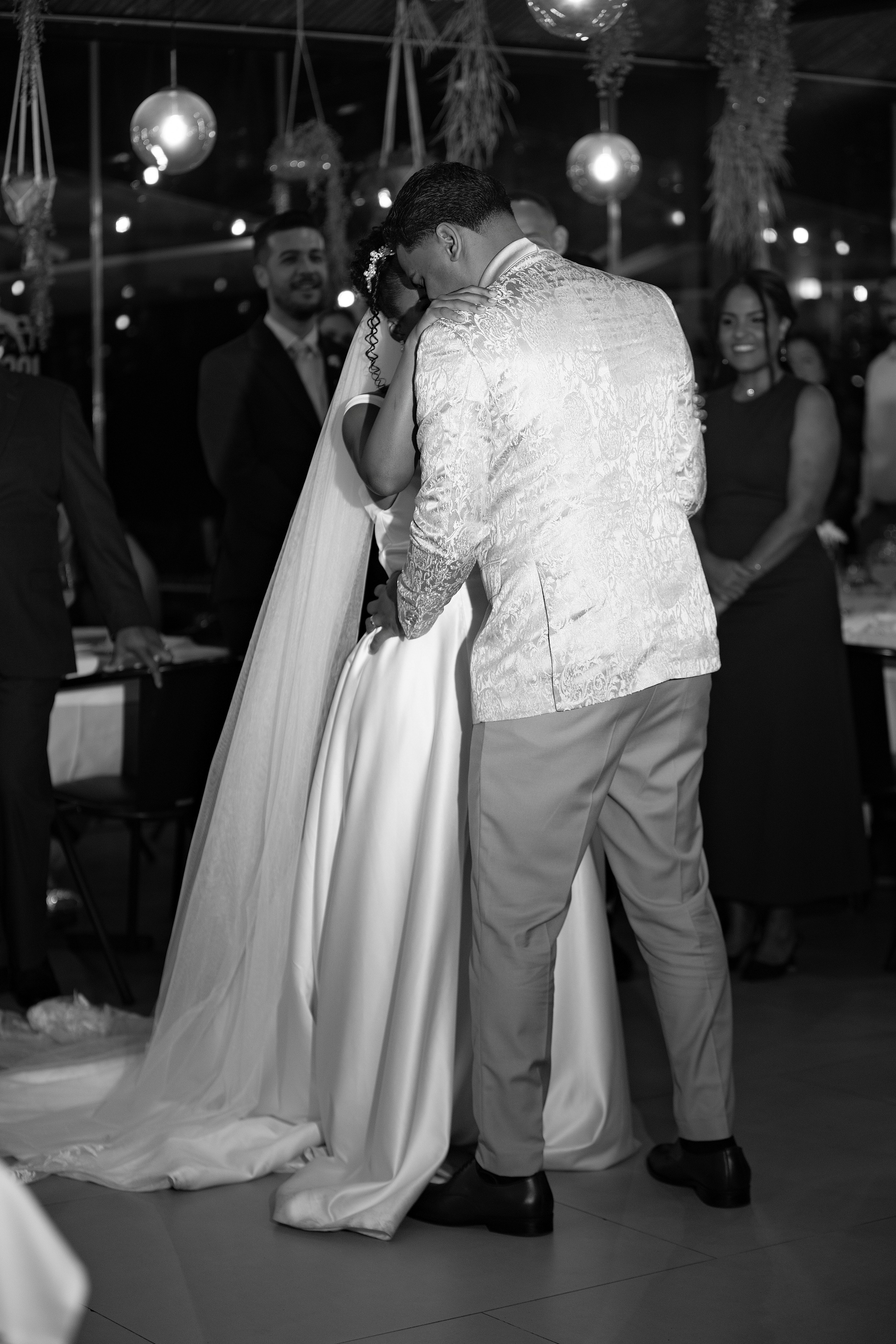 Elizandra & Joel. Fazemos o seu casamento ser lembrado por gerações