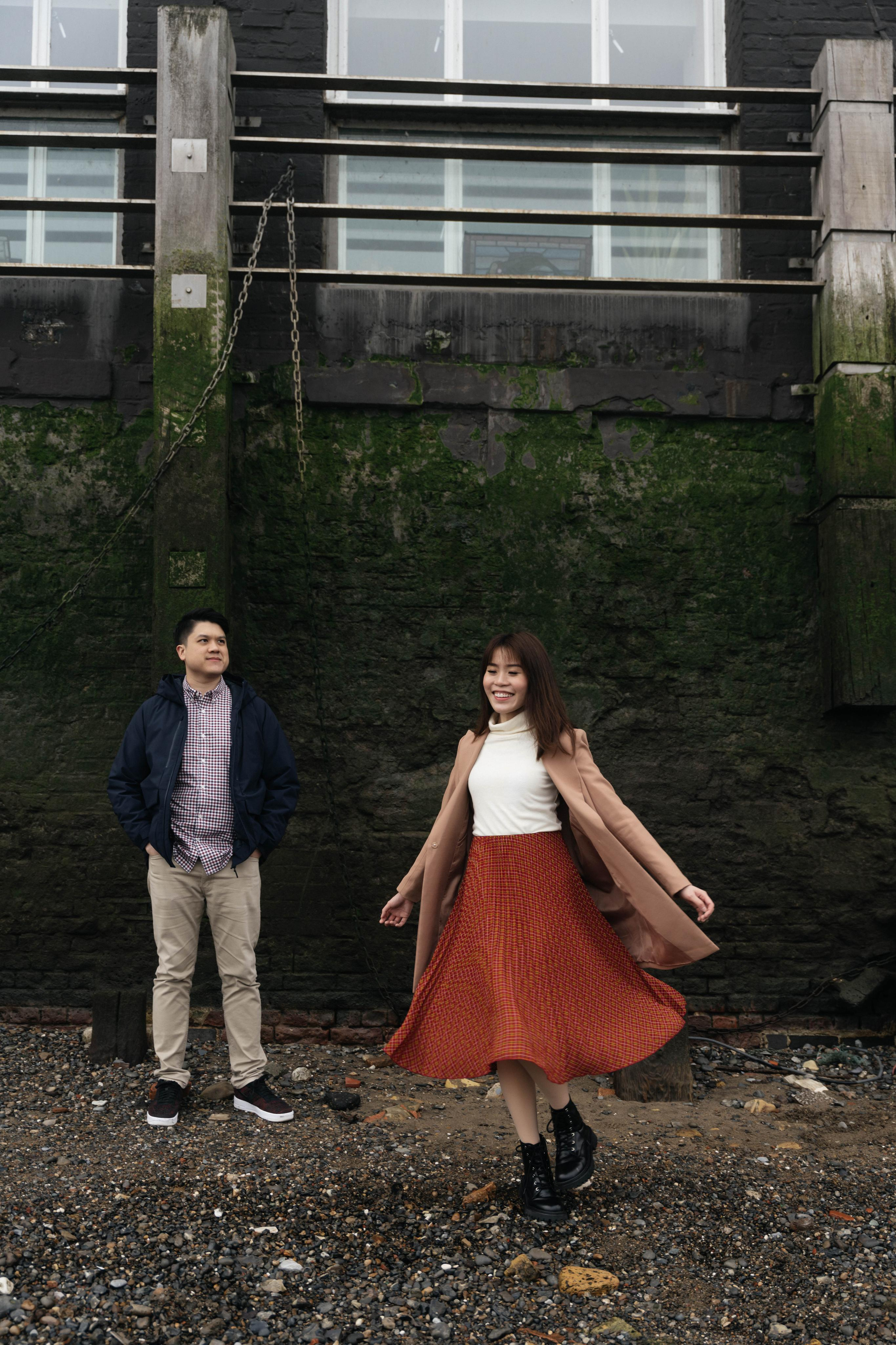 Foggy Hornung by Tower Bridge. London portrait and family photographer