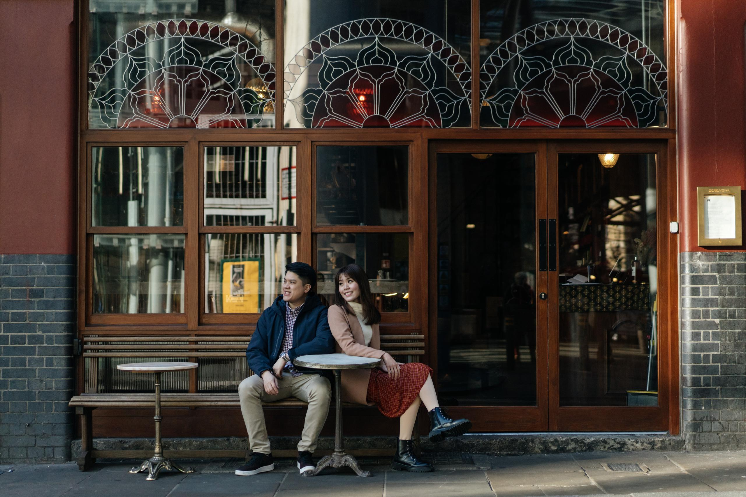 Foggy Hornung by Tower Bridge. London portrait and family photographer