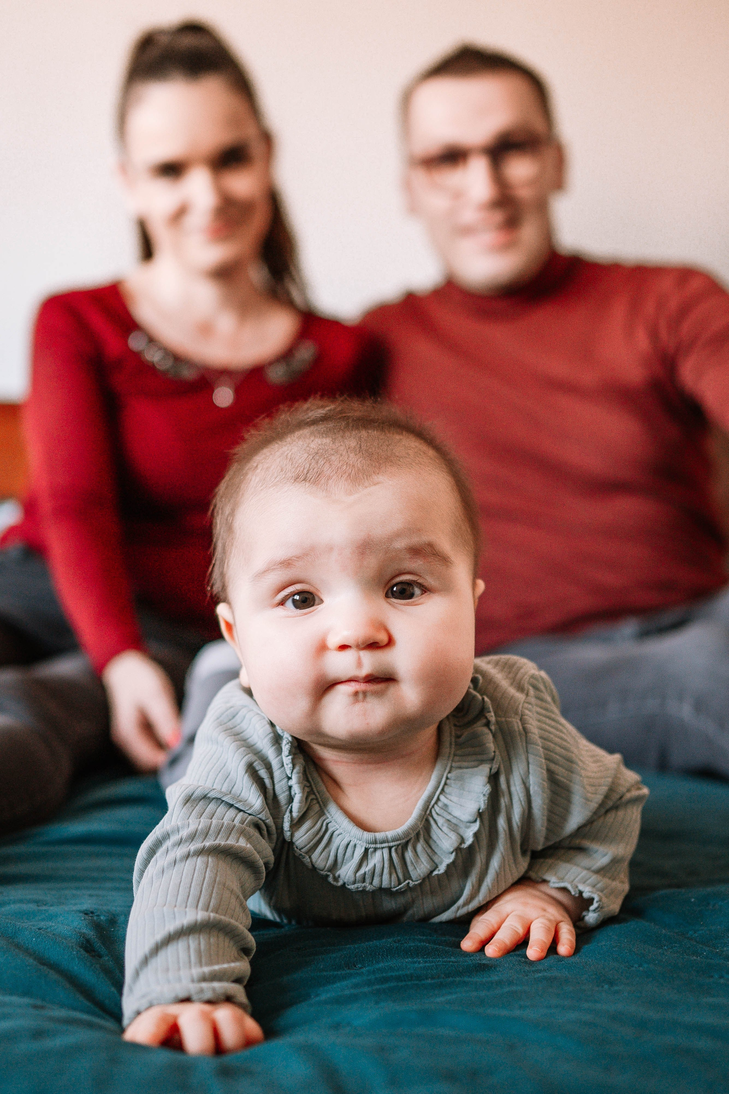 Lana - fotografisanje bebe kod kuće. Dečiji i porodični fotograf