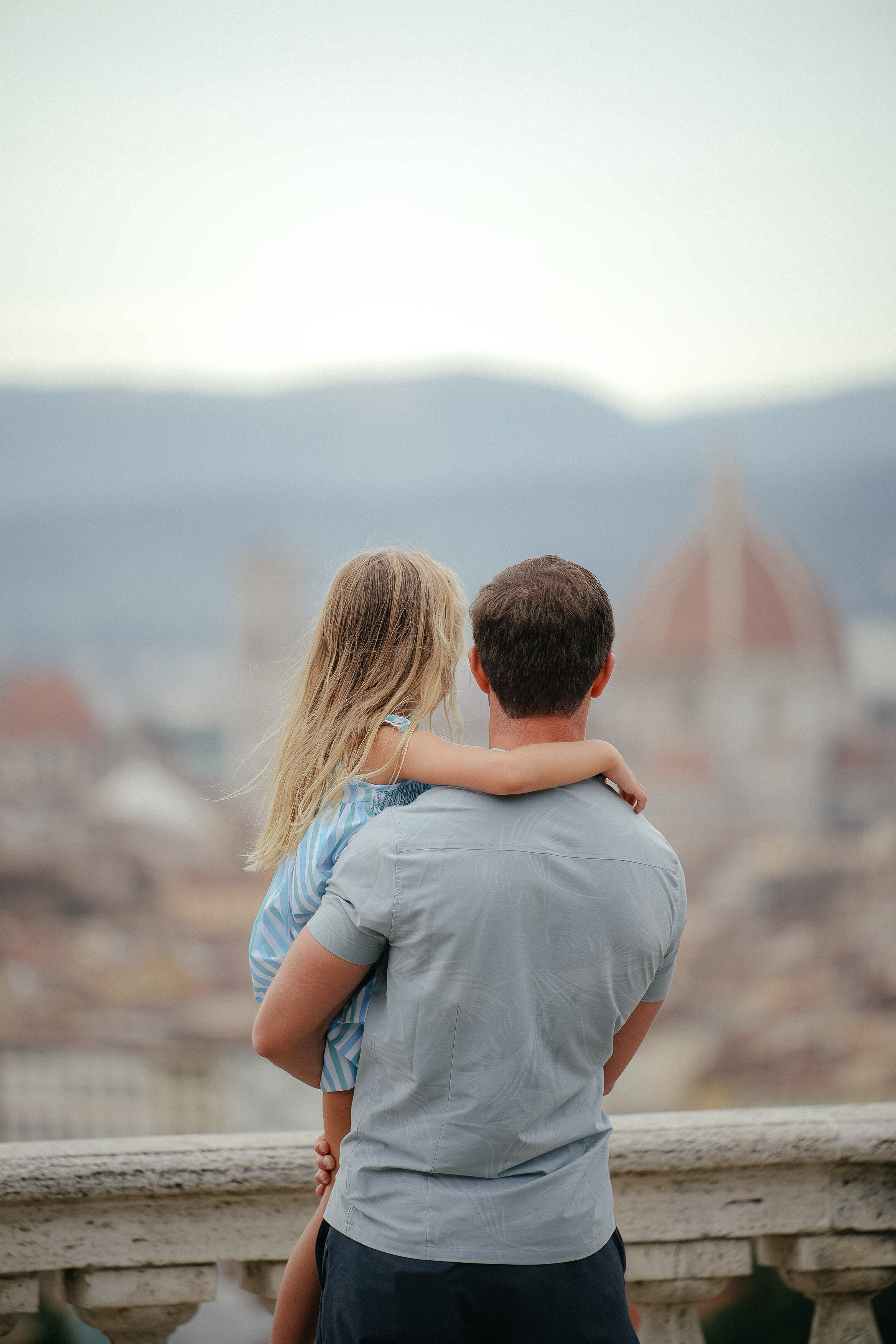 Nicole & Family. Wedding Photographer in Italy