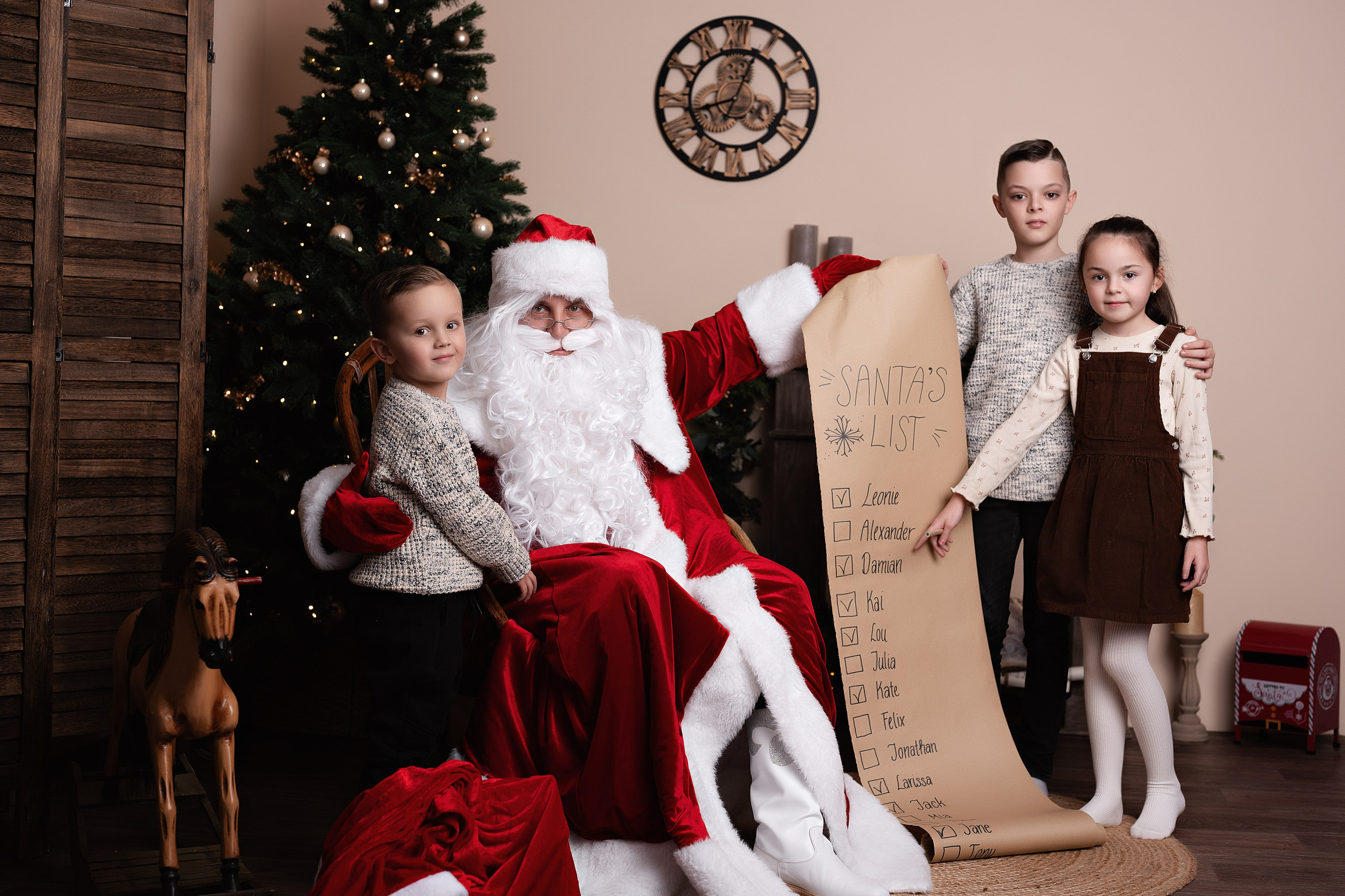 Mit Weihnachtsmann. Kinder- & Familienfotograf in Gaildorf und Umgebung Valentina Vogel