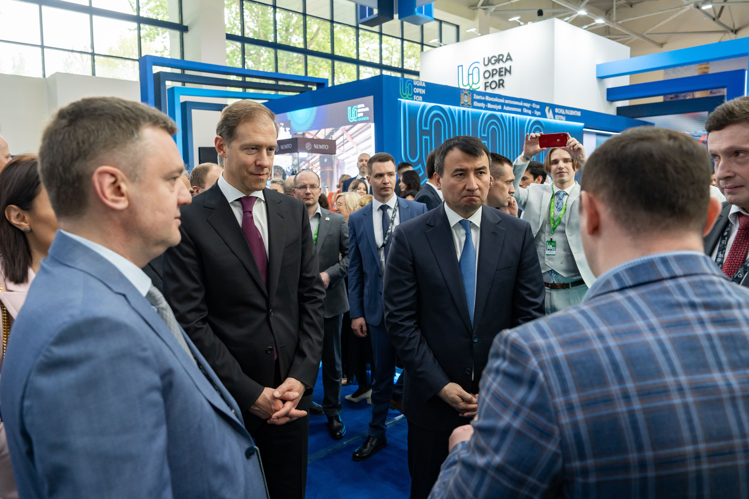 Международная промышленная выставка «ИННОПРОМ. Центральная Азия 2024». Георгий Намазов | Фотограф в Ташкенте