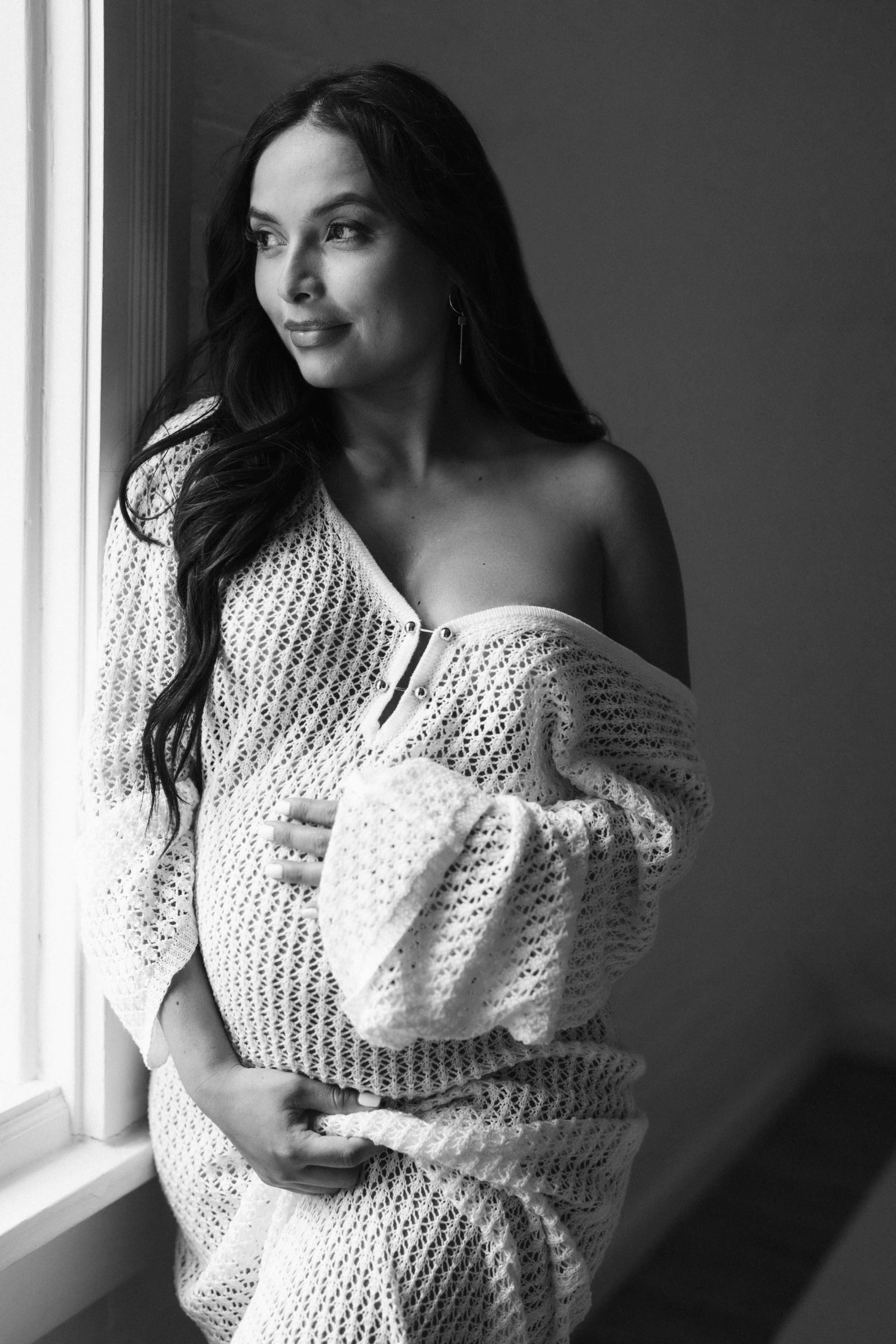 Gessyca. Modern maternity photographer in Long Island New York