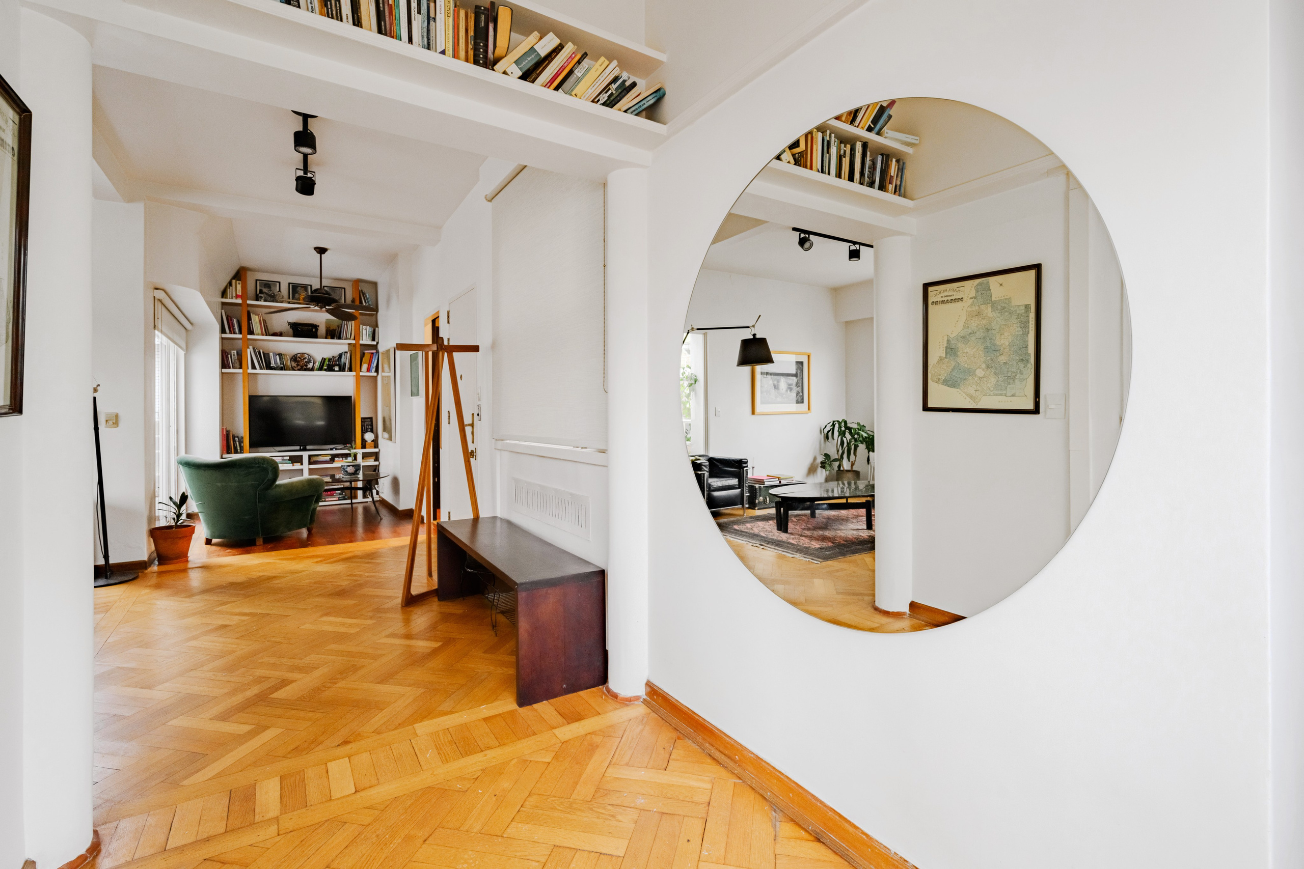 24 07 31. Fashion, portrait, interior photography. Valencia, Spain. Dmitry Ivanov. Retrato, fotos de interiores