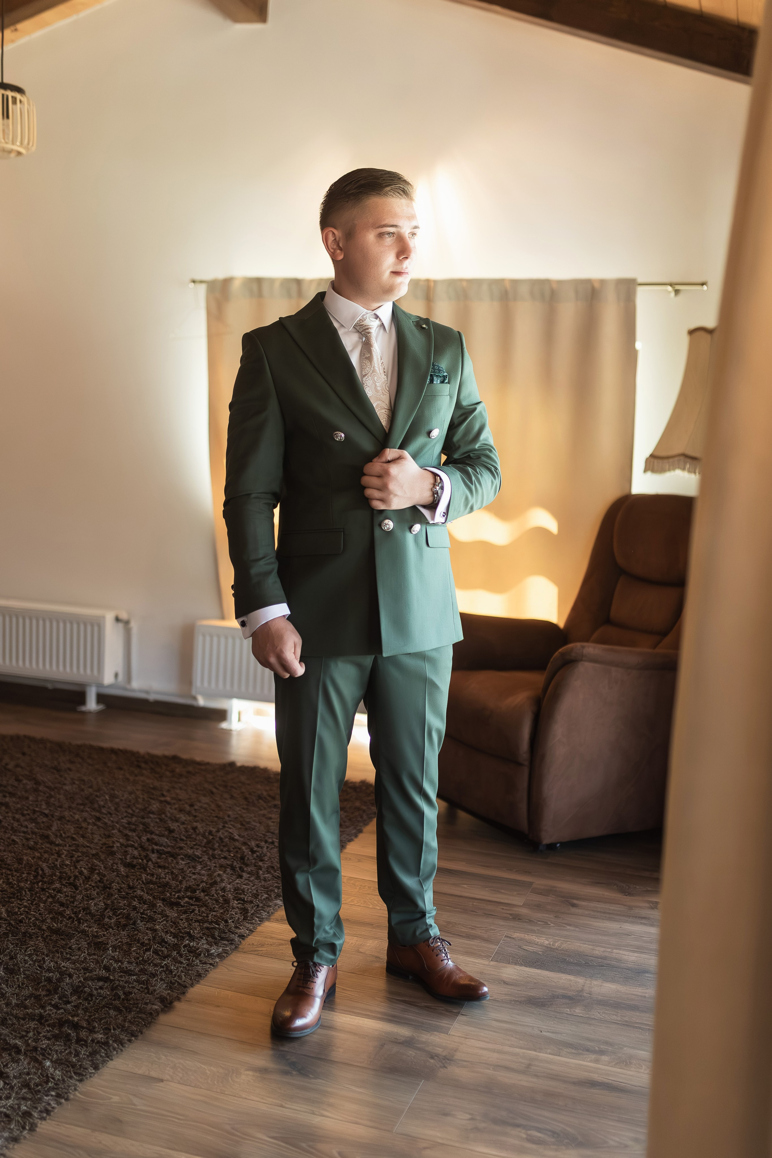 Oana & Andrei. Vlad Aconstantinesei Photographer