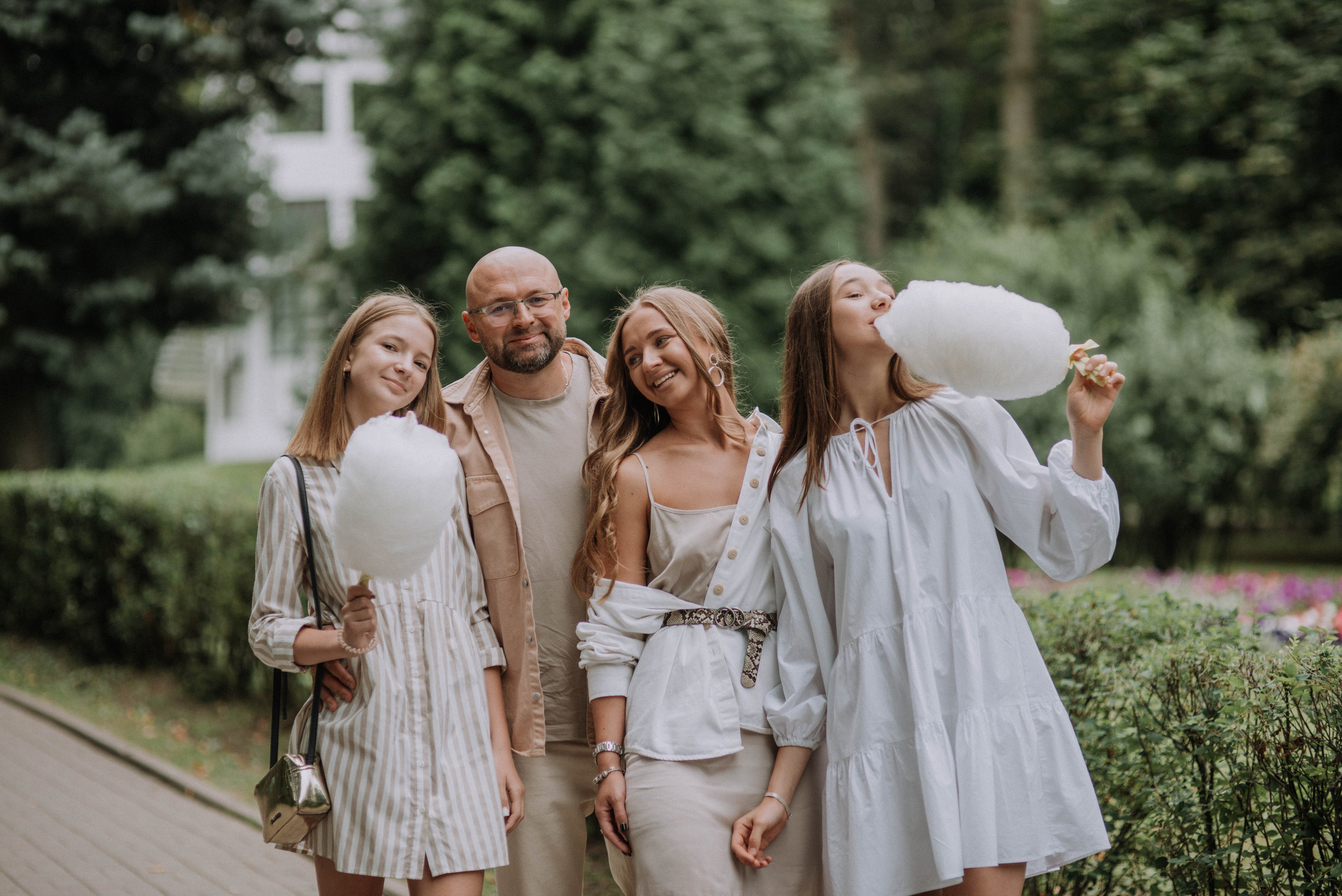 3 + 1 = The Family. Home page