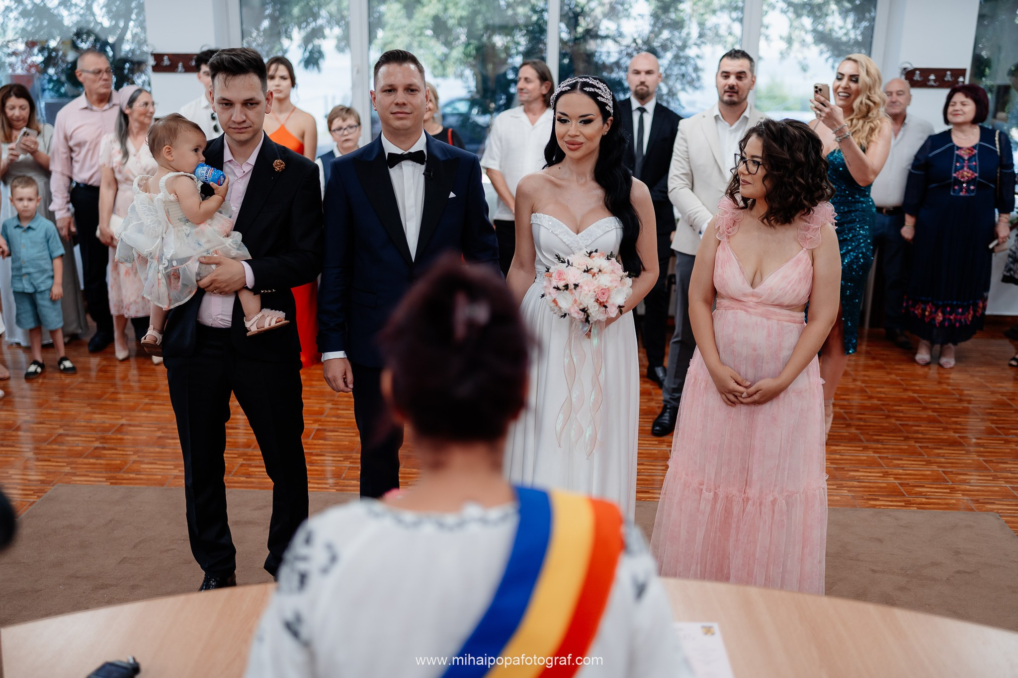 Fotograf Cununie Civilă în București - Mihai Popa Fotograf. Fotograf Nuntă, Botez și Cununie Civilă în București - Mihai Popa