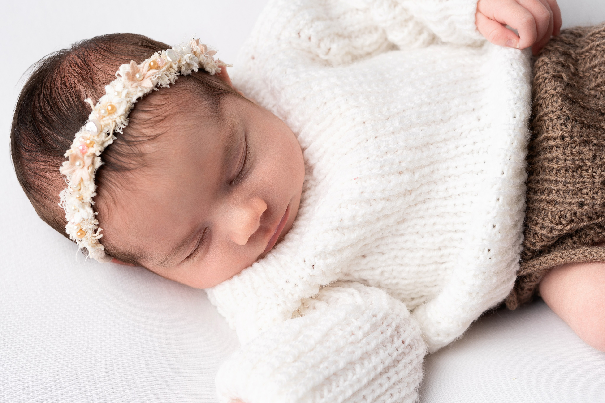 NEWBORN PORTFOLIO. Newborn Photographer and life casting in Dubai Dariya Saeed