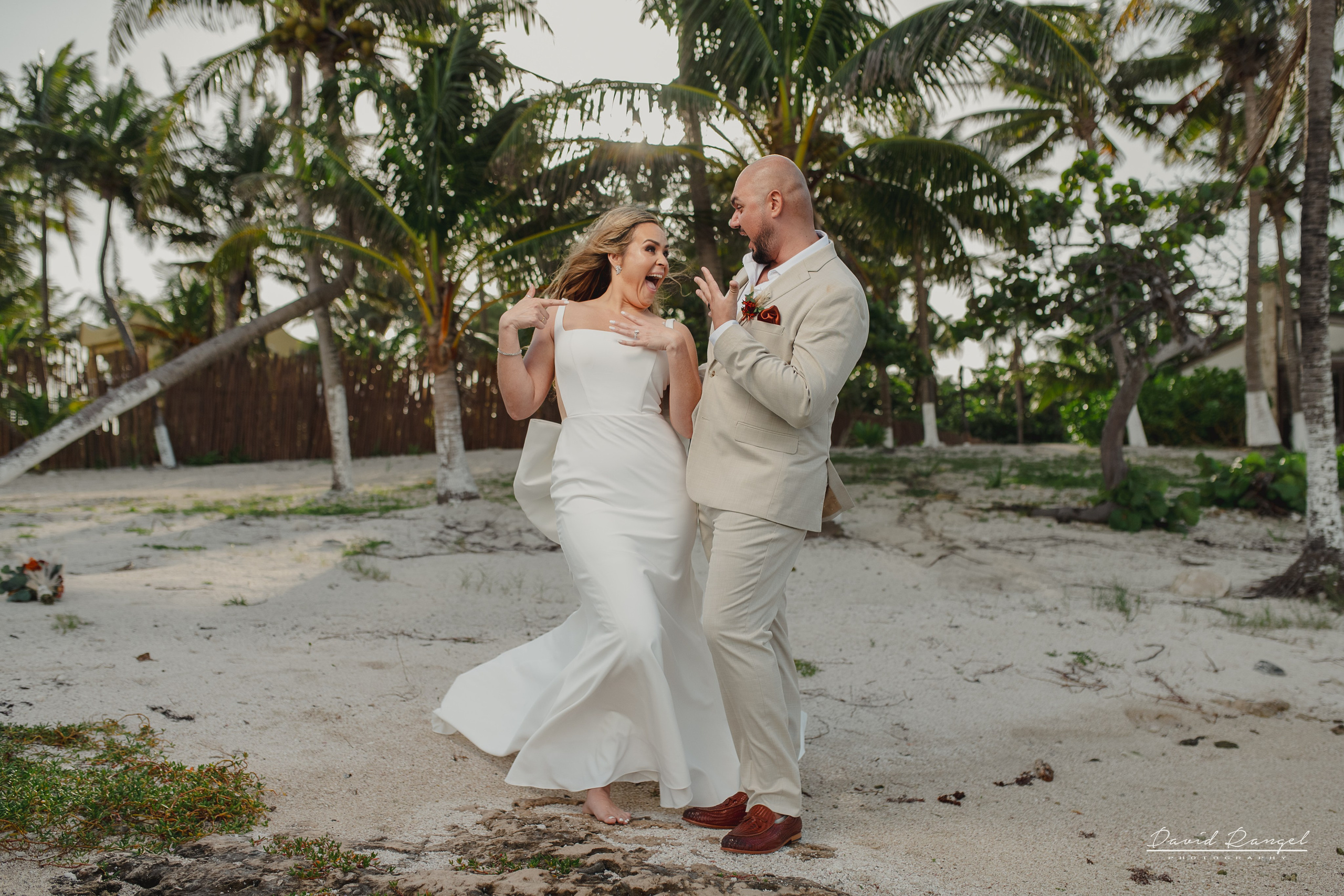 Cristina and Joel’s Wedding at Blue Venado. Destination wedding photographer based in Cancun and Riviera Maya with service worldwide