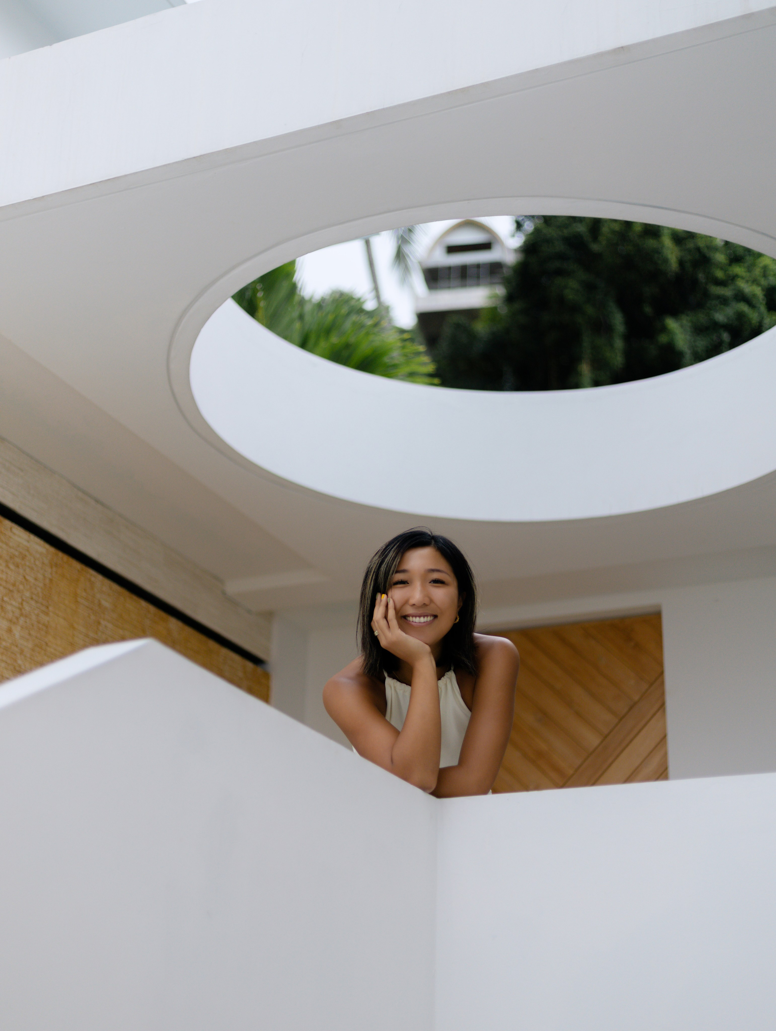 INDIVIDUAL WOMEN'S PHOTO SHOOT. HOME