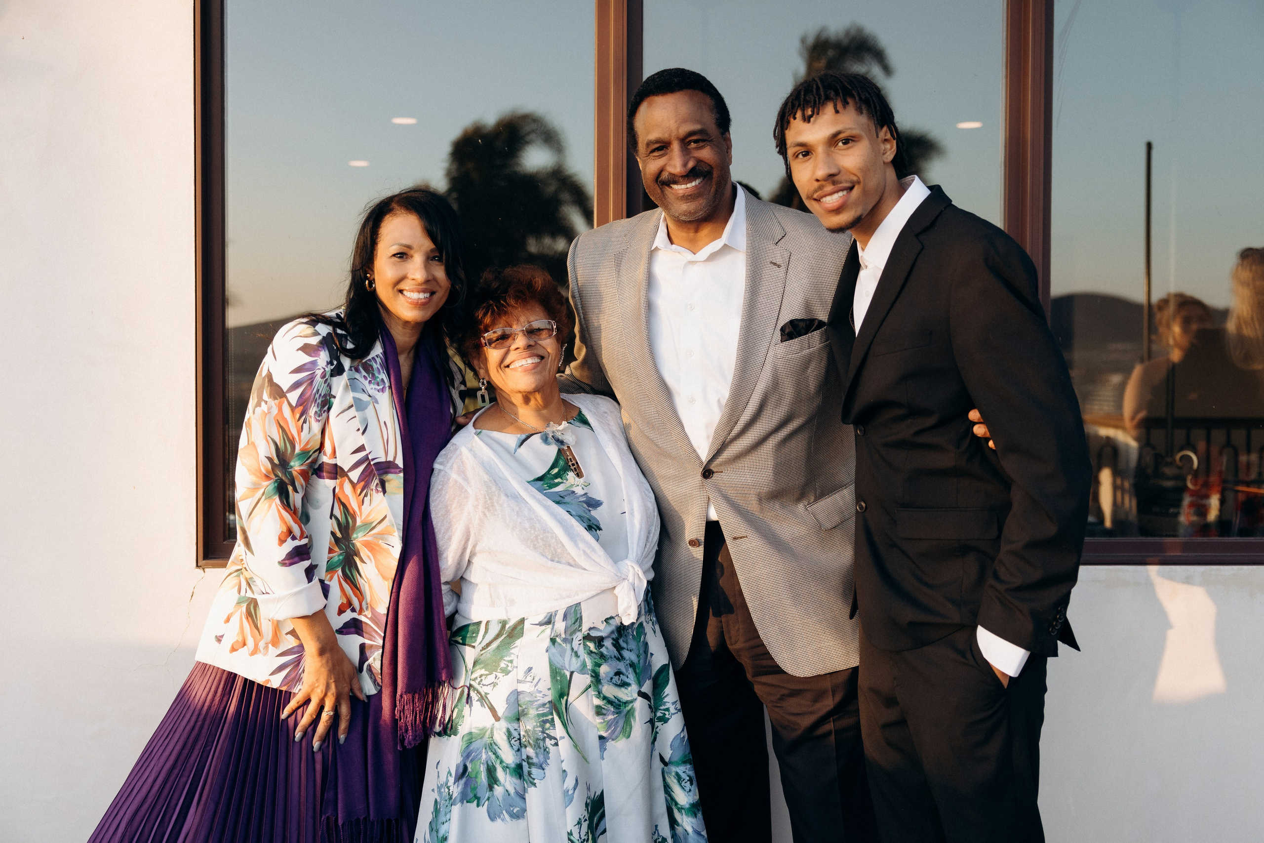 Welcome Diner. Wedding and family photographer San Diego