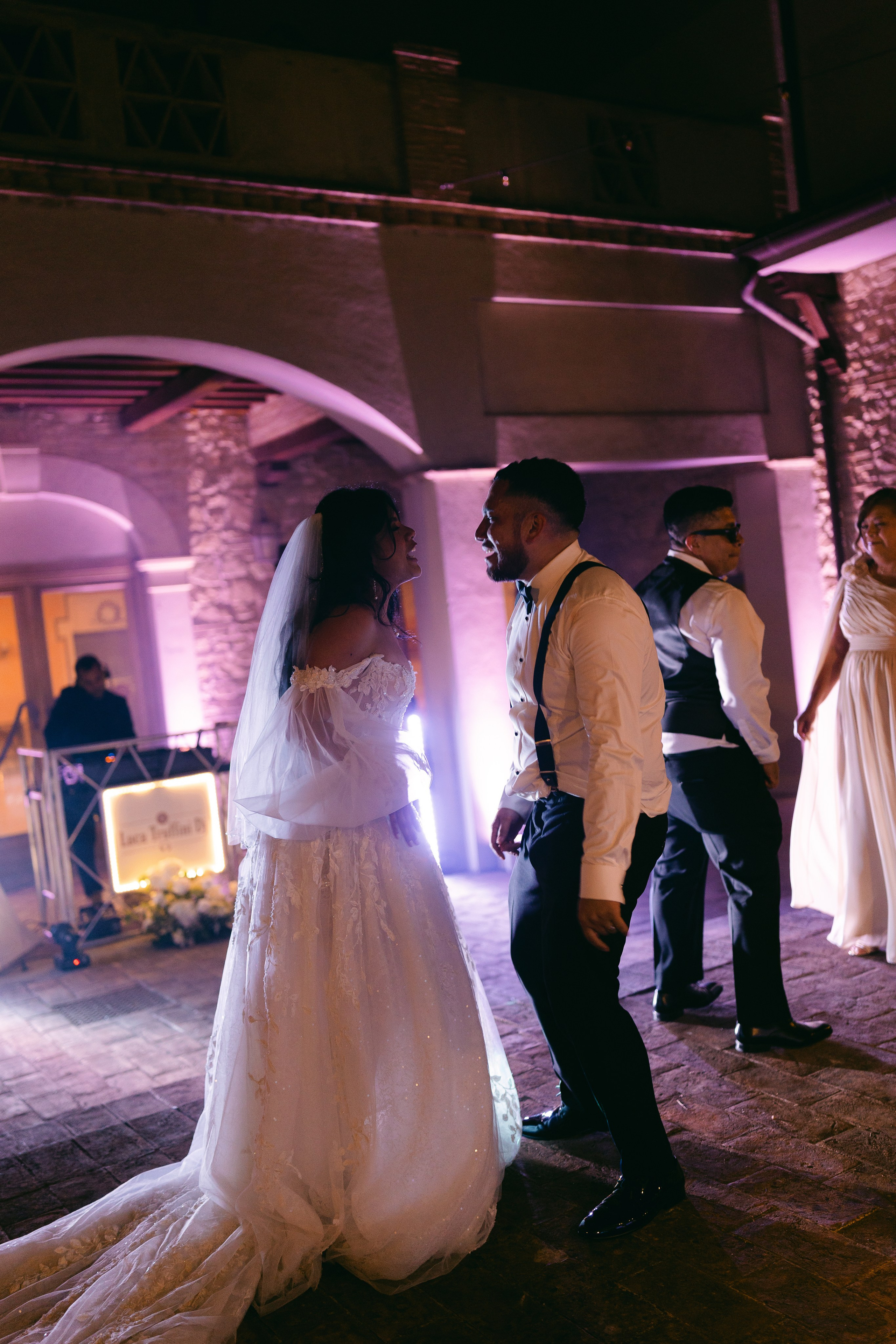Elisa and John. Sara Luca Wedding Photographer in Italy and Europe