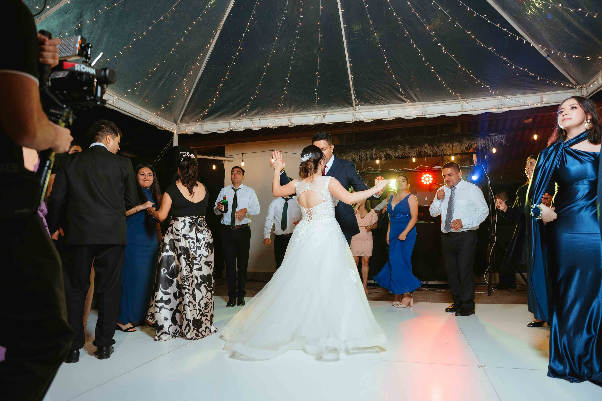 Jennifer y Vladimir. Fotógrafo de bodas en Loja Ecuador | Piero Alvarez PH