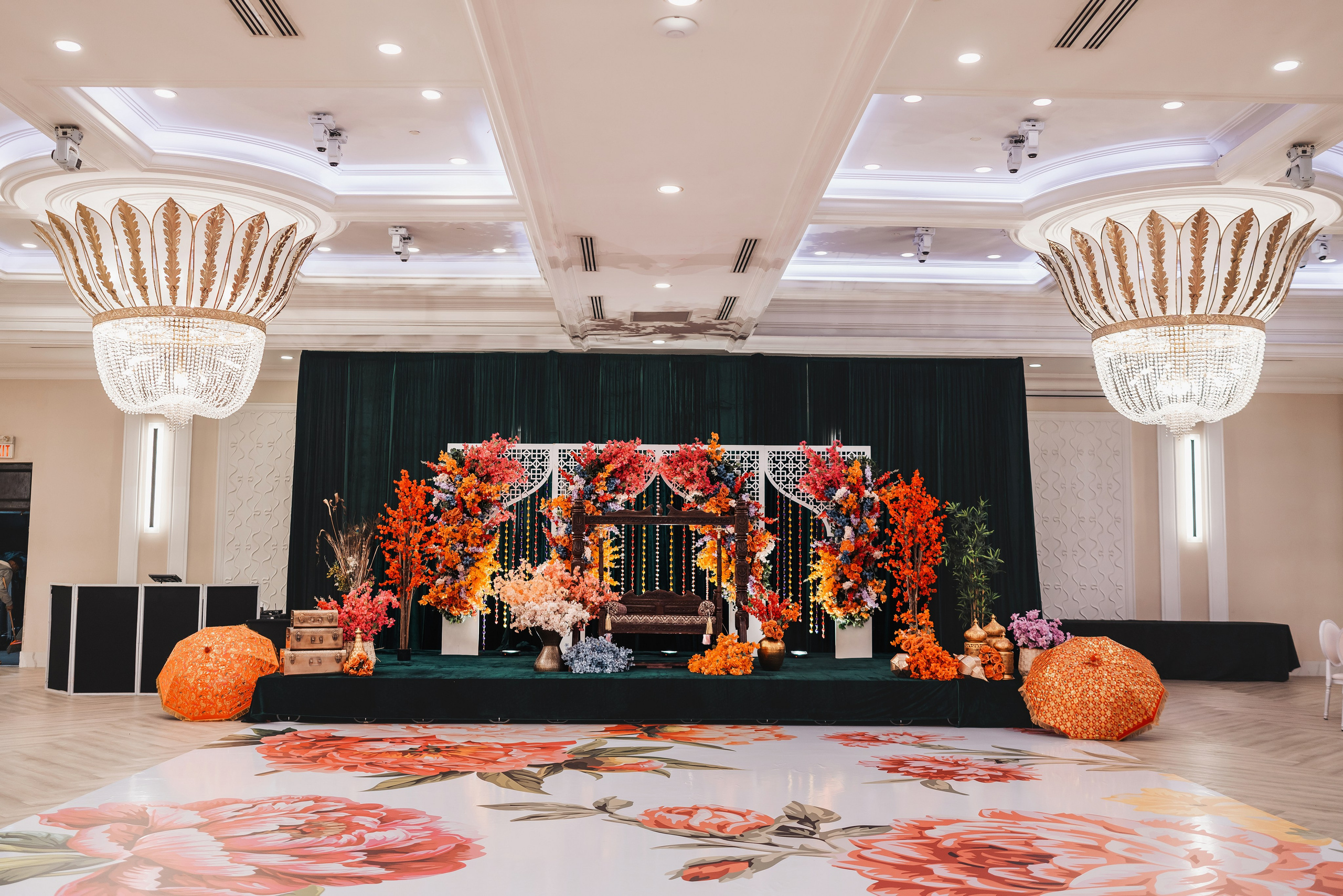 Bhavya & Bikram. Wedding Photographer & Cinematographer studios