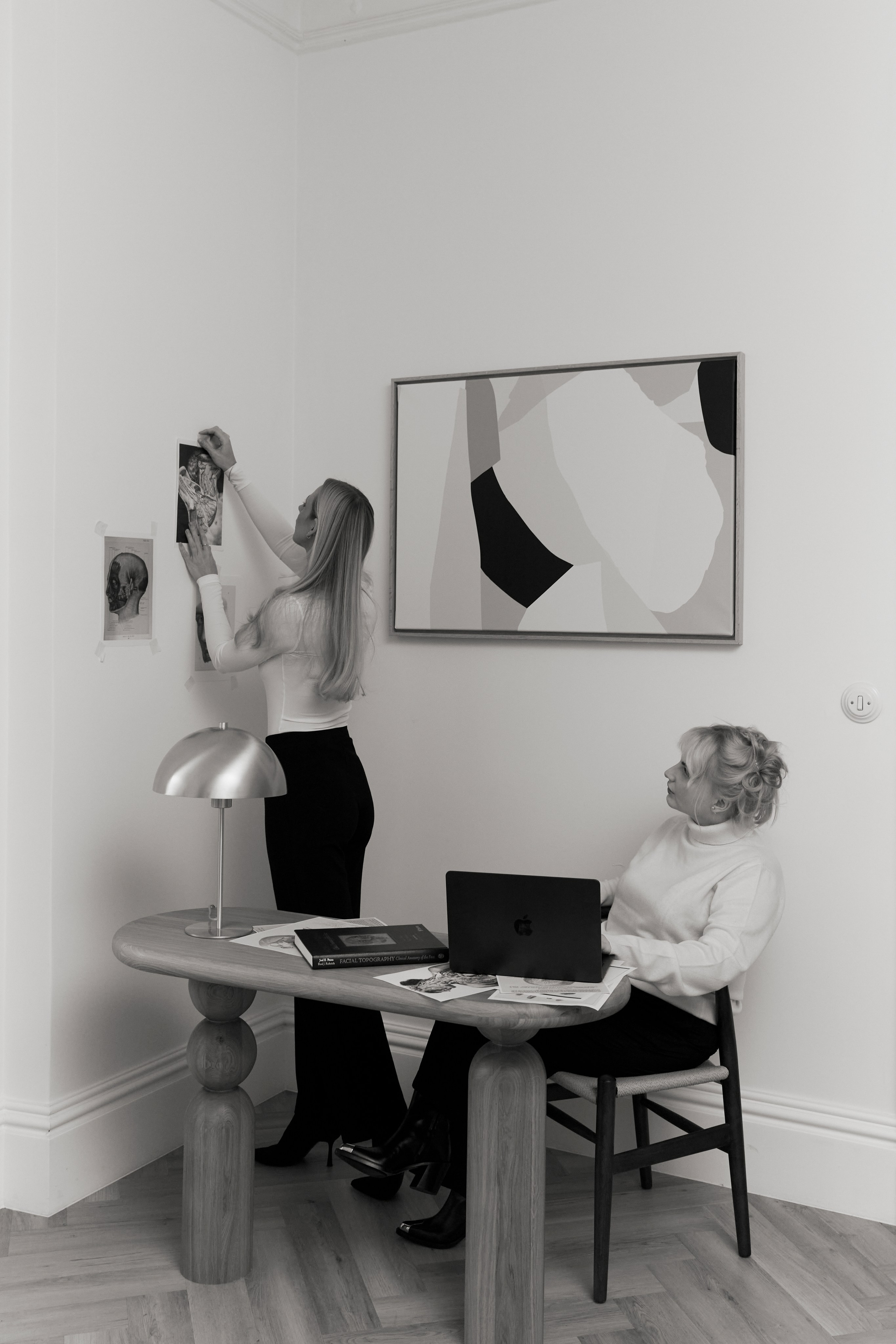 BUSINESS PORTRAITS. PHOTOGRAPHER EUROPE
