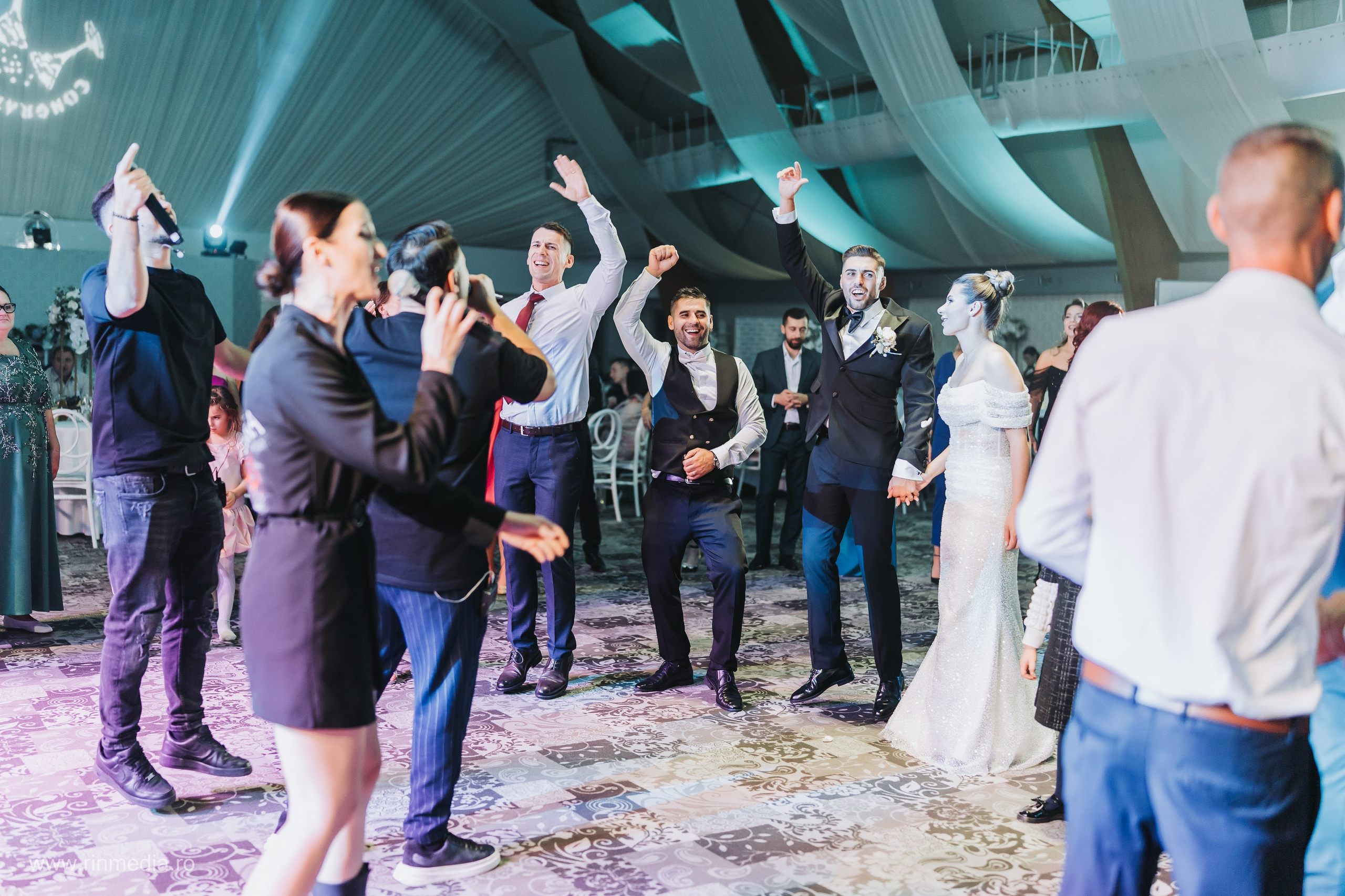 Eliza & George. Fotograf de Nunta Focsani