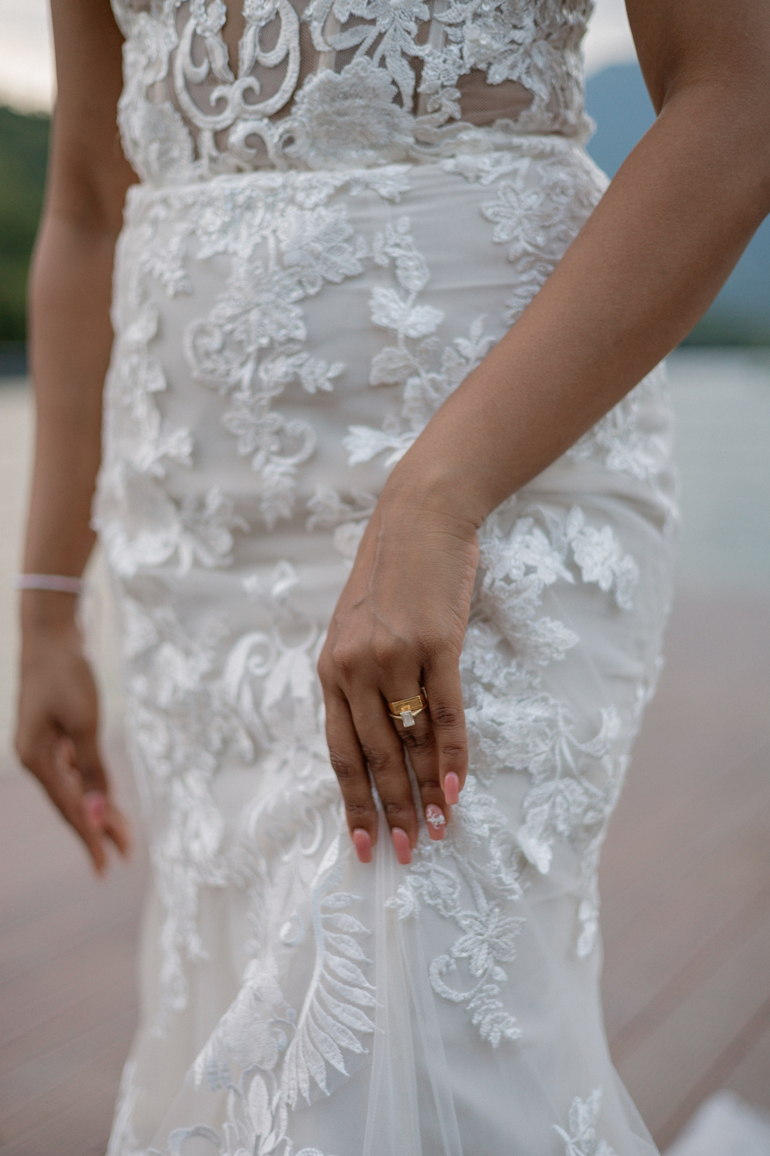 Thesakaya and Kevin. Photographer Anna Nazarenko