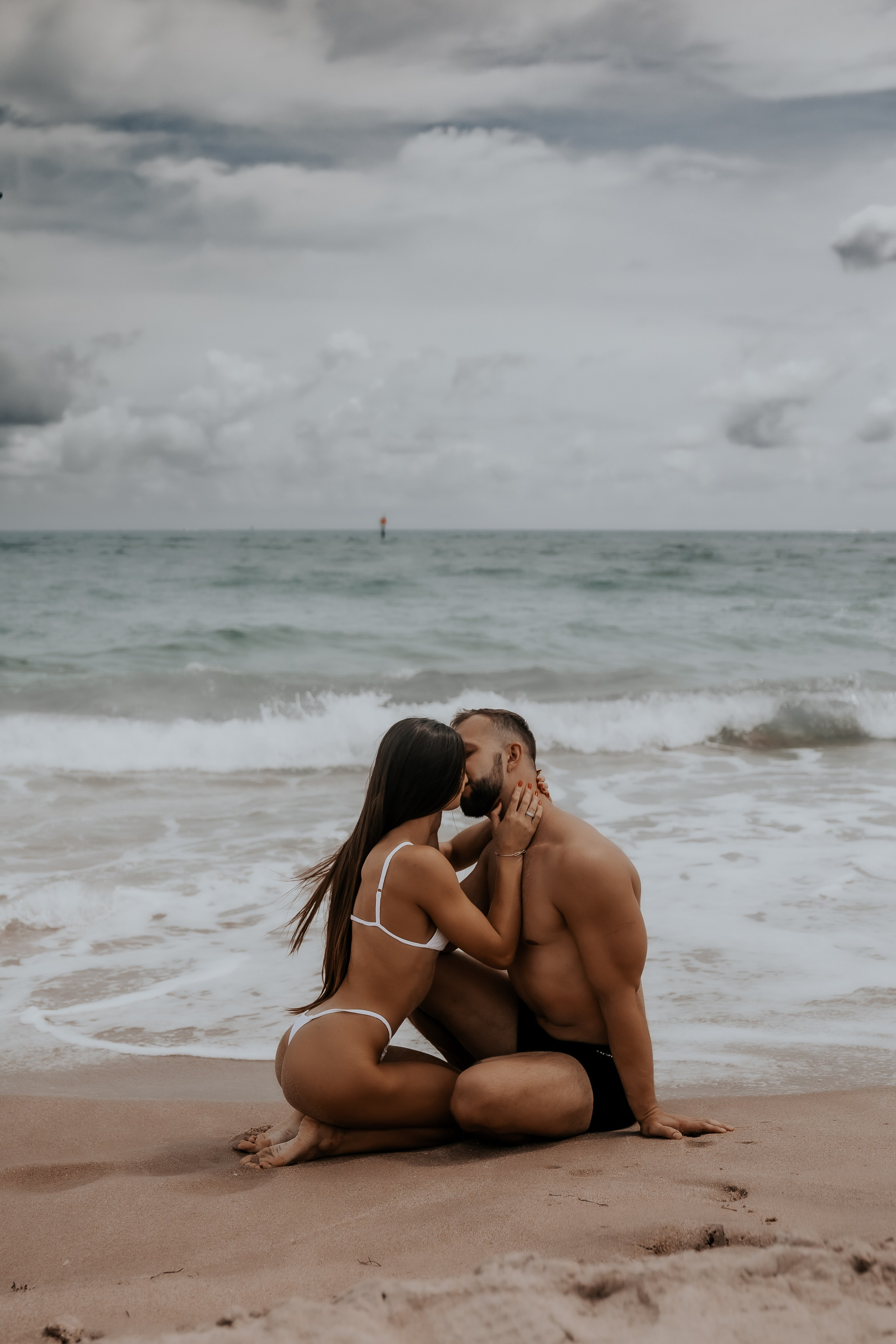 Love. Alya Leto Photographer