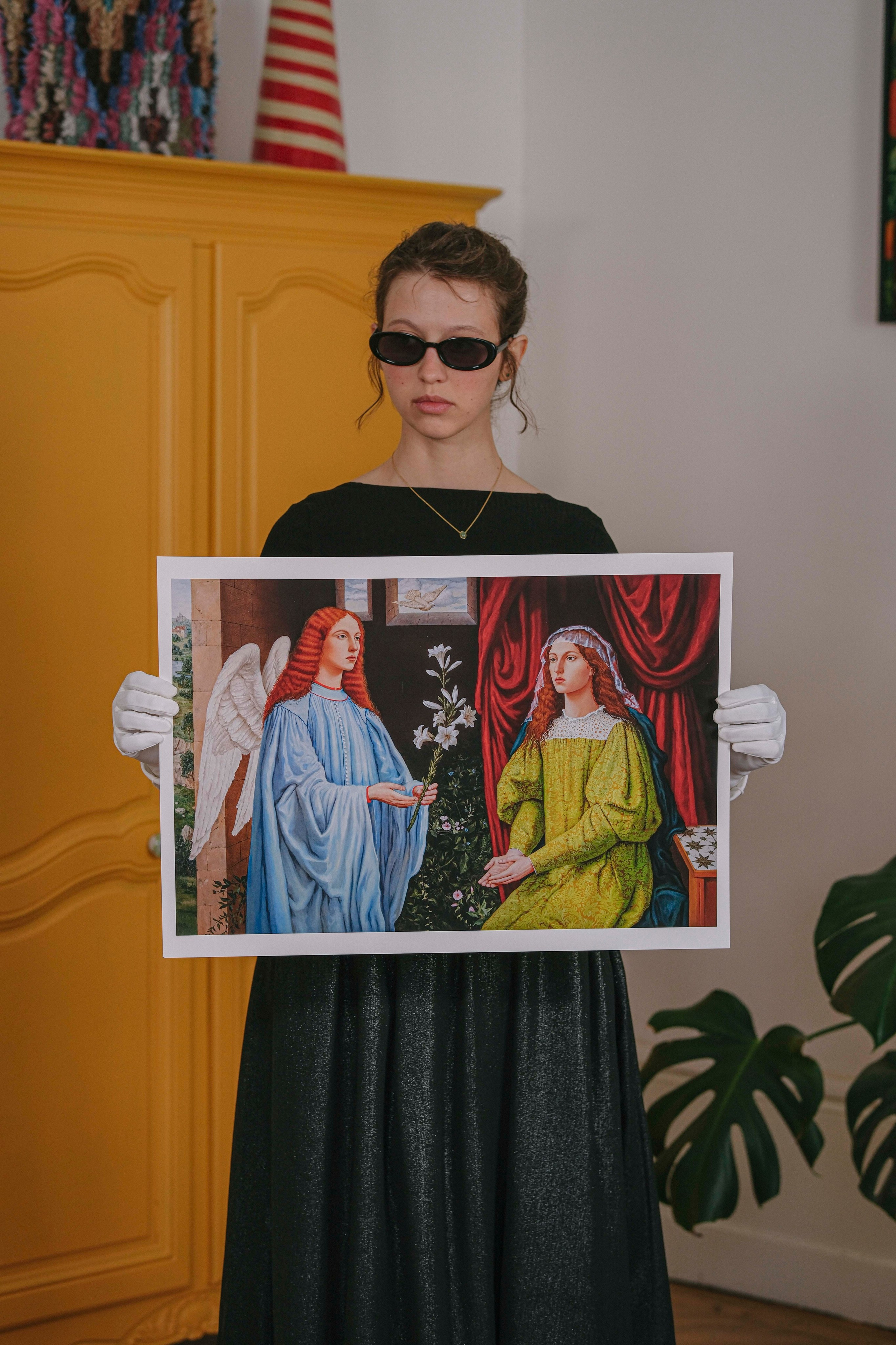 Annunciation. ELEN BEZHEN