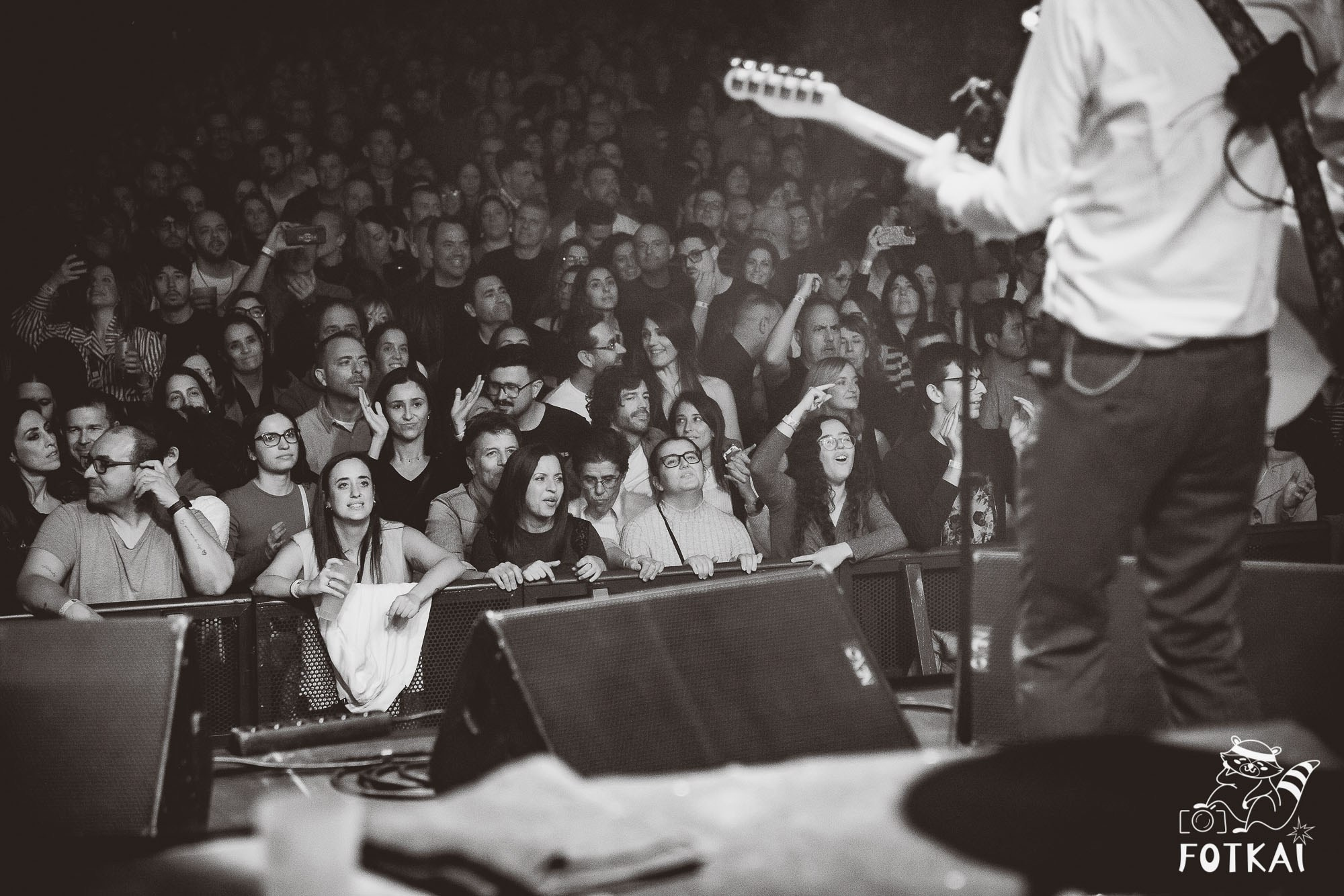 Sidonie en Torrevieja 2025 – Fotos del concierto y reportaje completo | FOTKAI