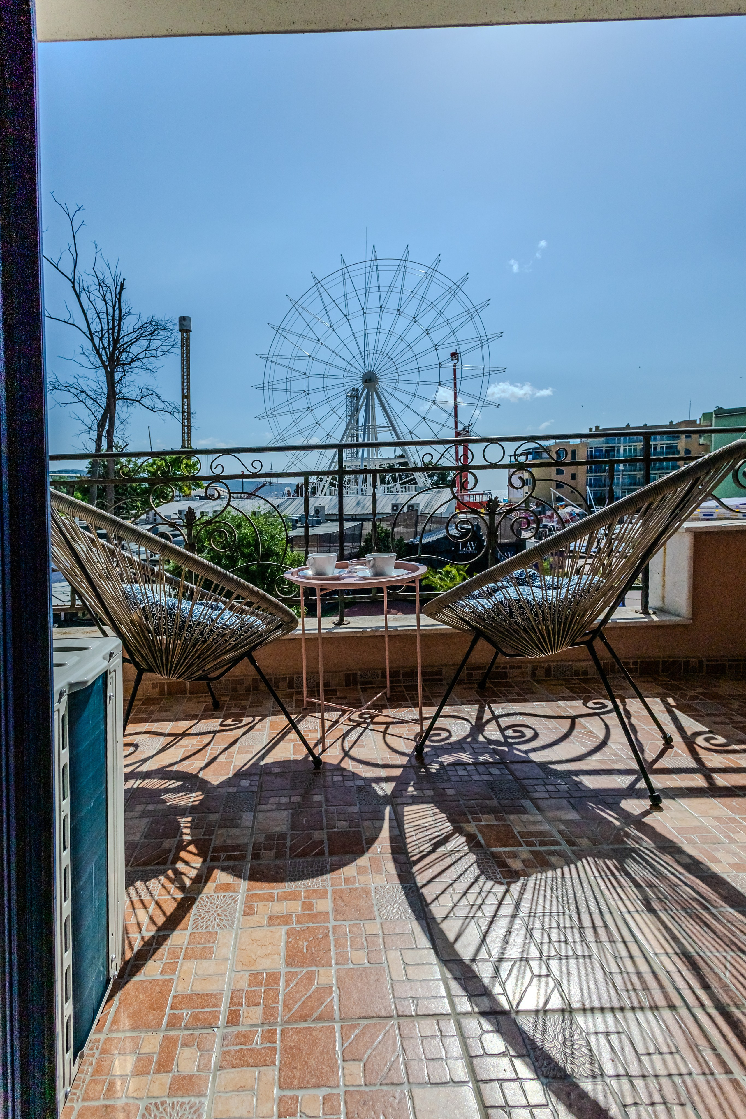 Хотел. Фотограф Ирина Йотова