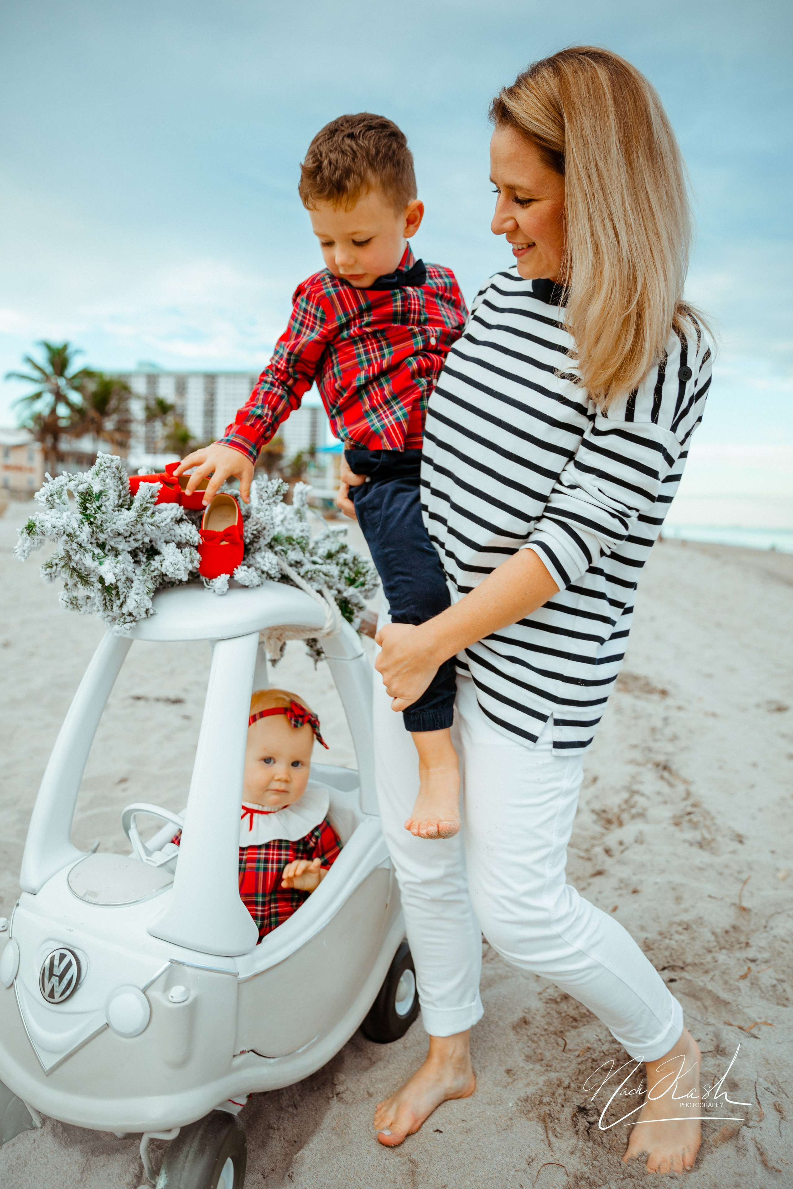 Christmas photoshoot. Photographer in Miami, Family photographer, Event, Wedding
