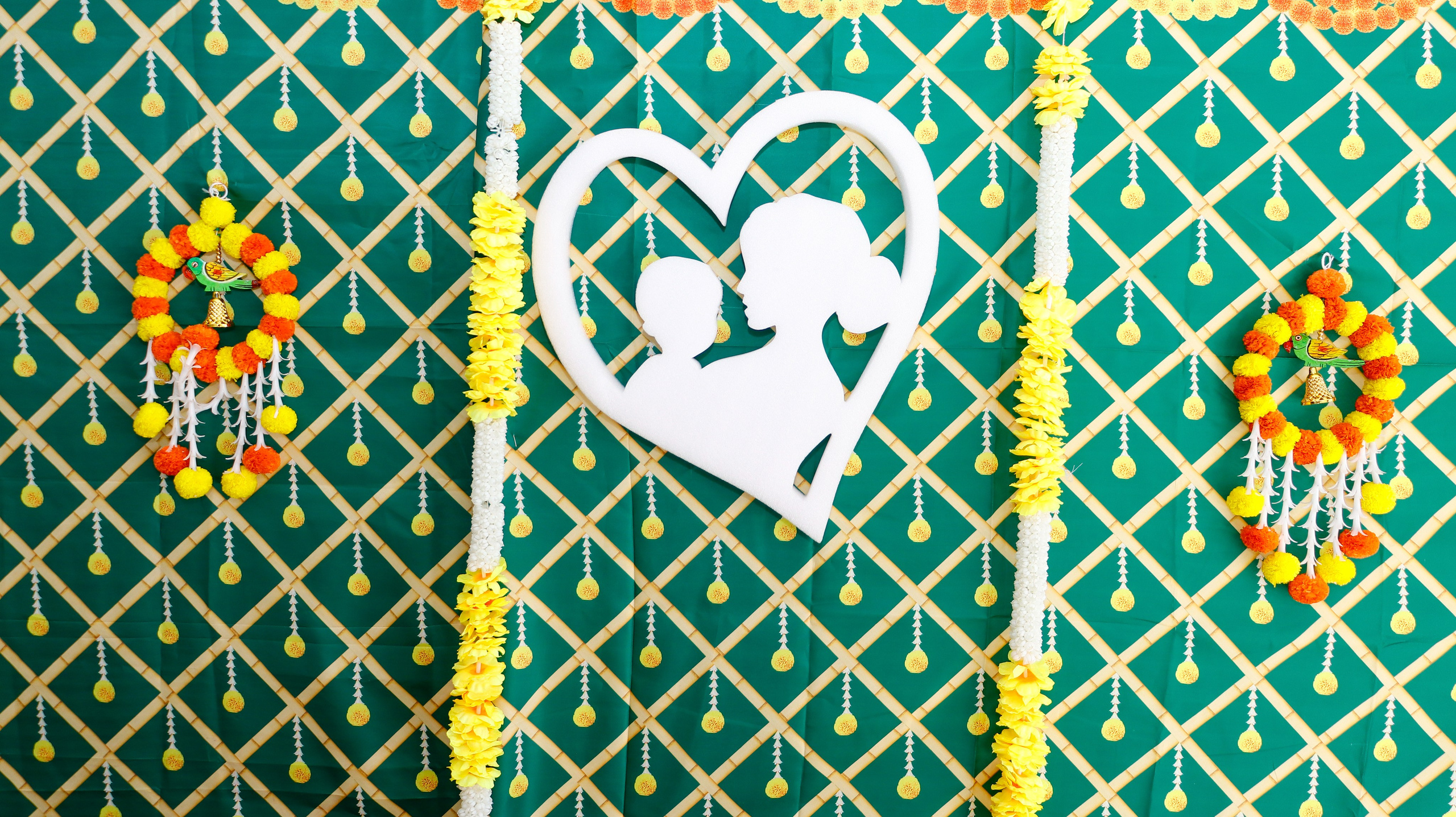 Priyanka’s Baby Shower. MHCreative is family-oriented photographer based in SYDNEY