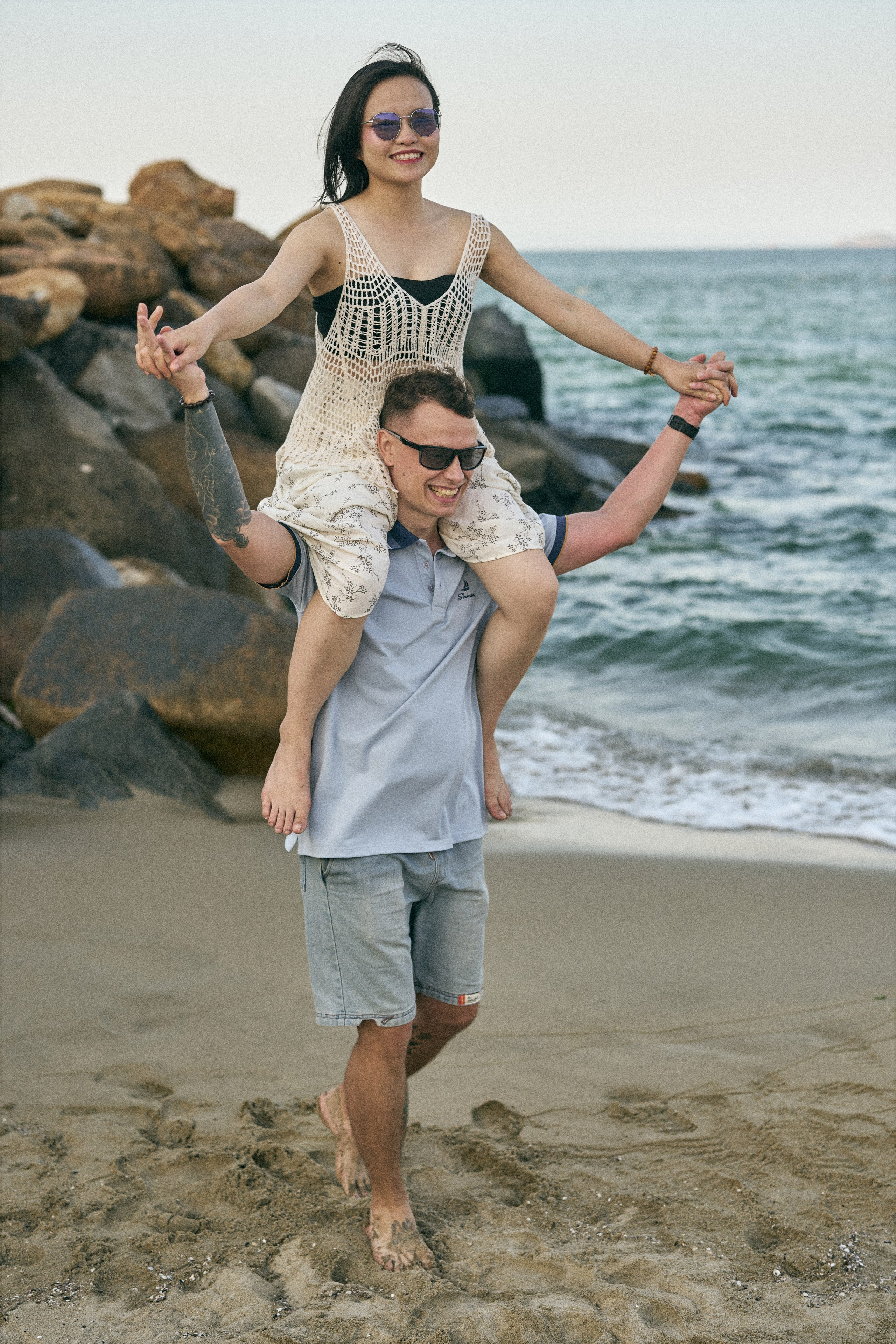 Lifestyle Photographer in Hoi An & Da Nang Love stories, family & wedding photography