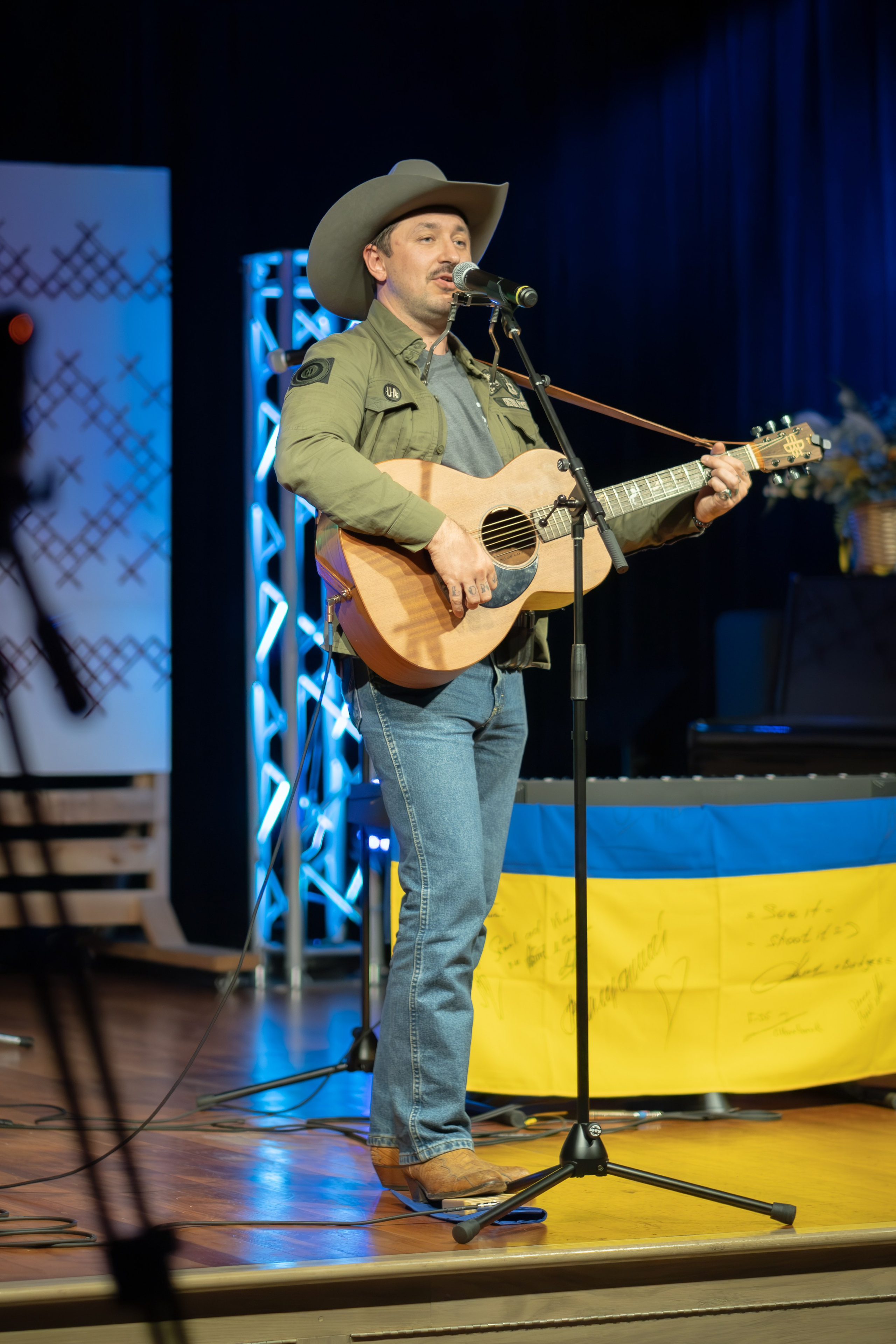 FROM THE UKRAINIAN FRONTLINE WITH THANKS. Reportage concert portrait photography in the San Francisco Bay Area