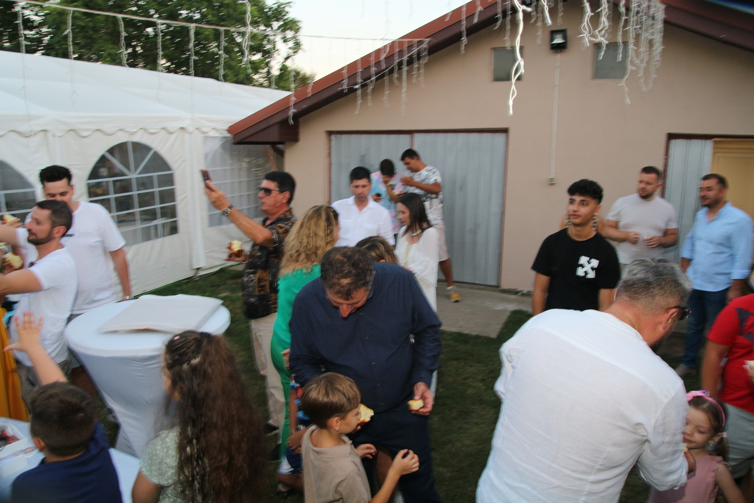 BYZO MEDIA. PETRU BYZO - family and children photographer in ROMANIA