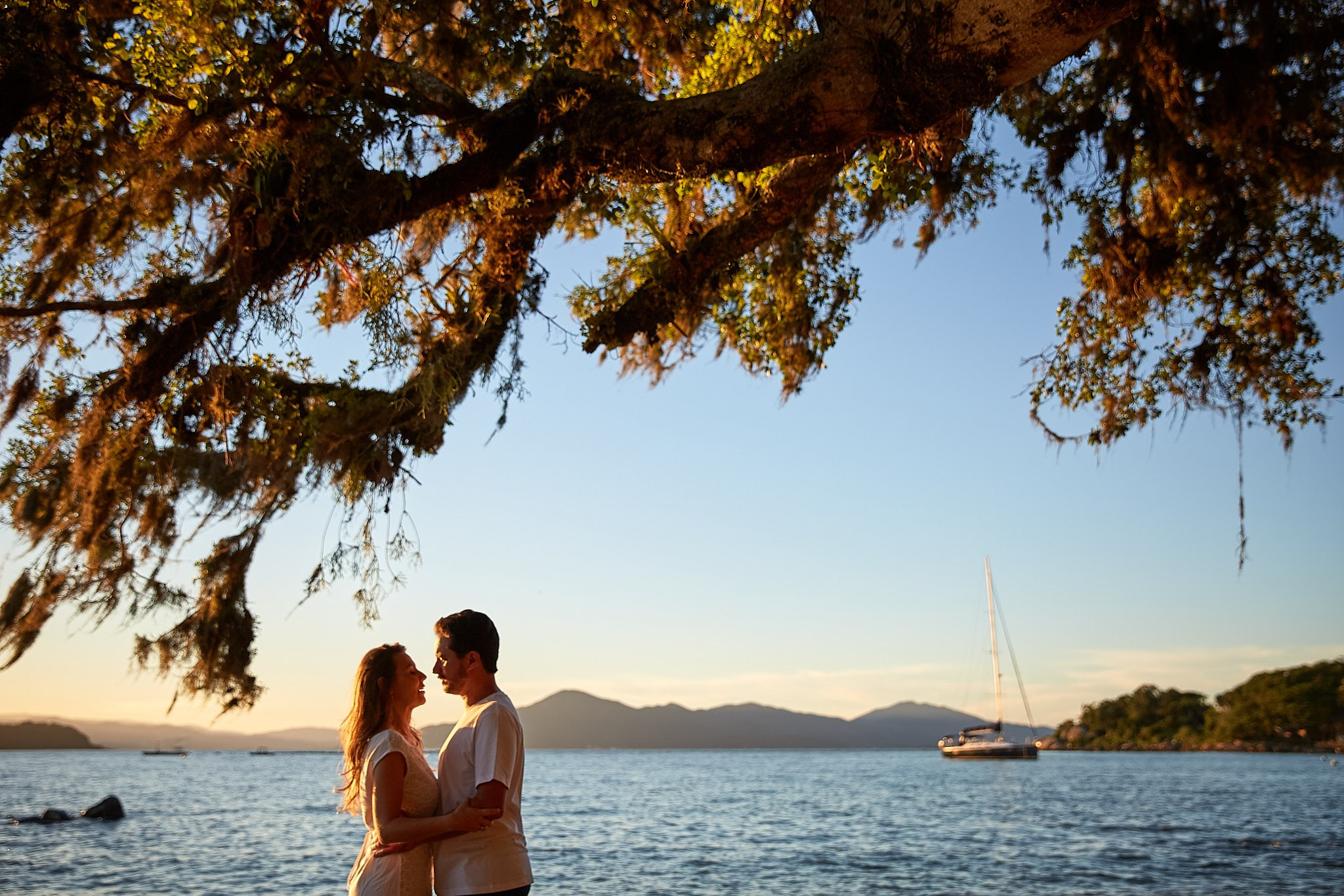 Ensaio Júlia e Gustavo. Fotógrafo de casamentos em Florianópolis